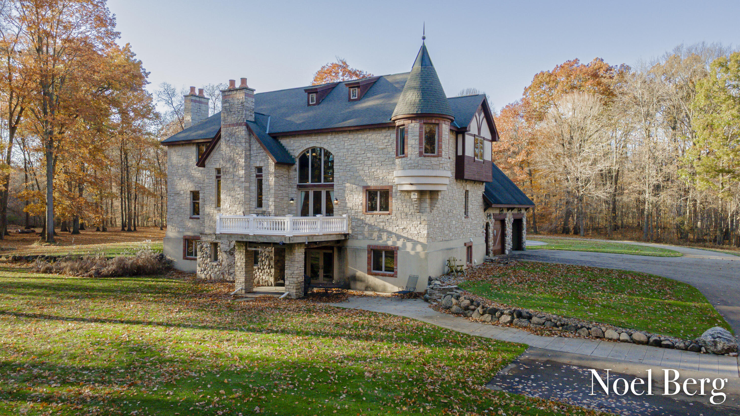 2303 38th Street Allegan MI 49010