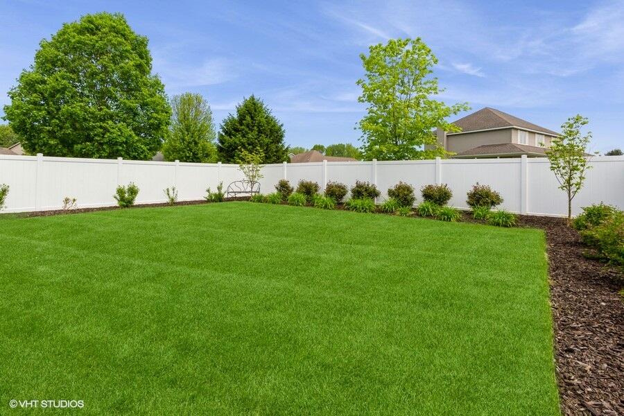 2600 Bell Circle Stevensville MI 49127