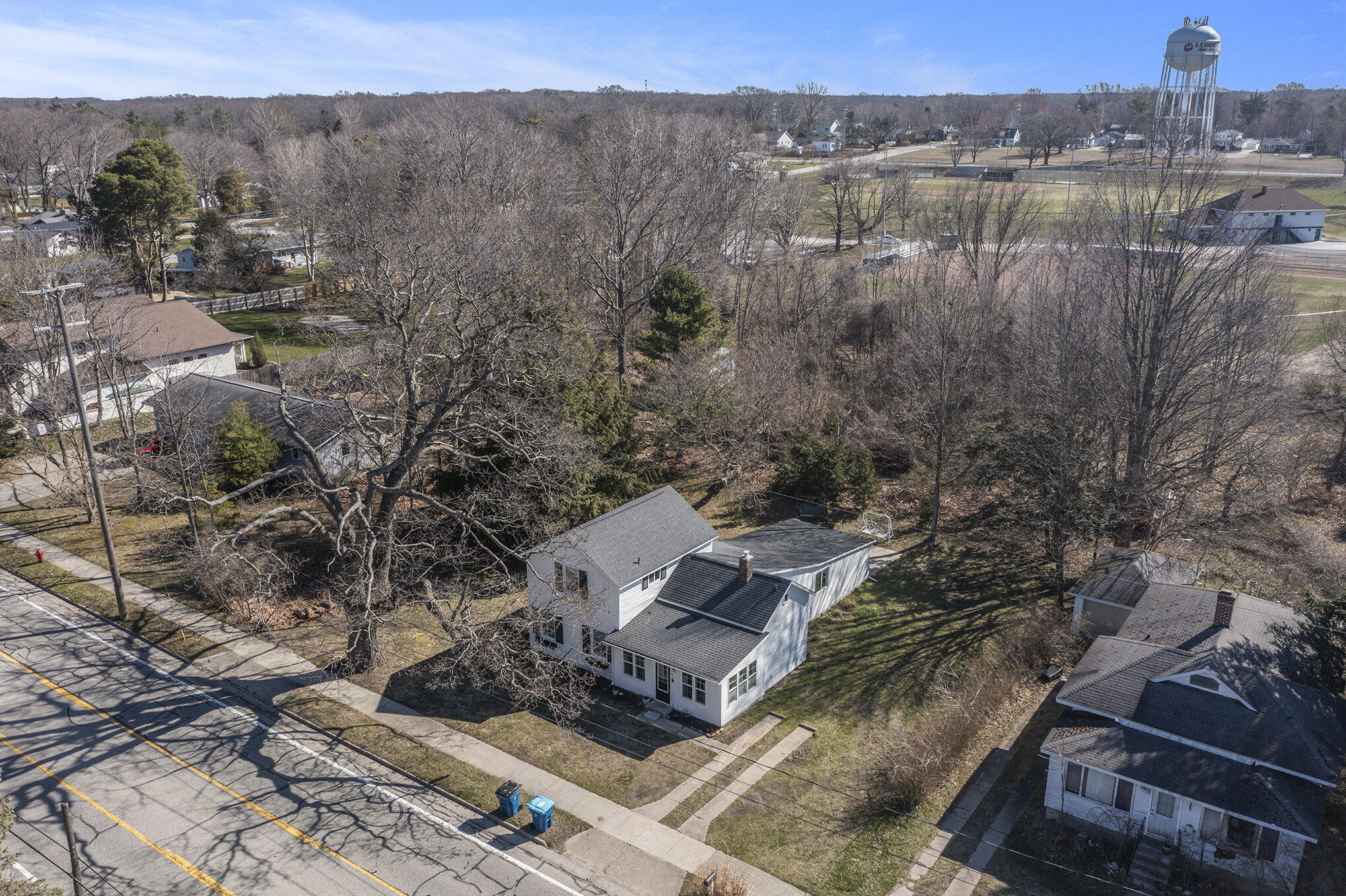 620 N Lakeshore Drive Ludington MI 49431