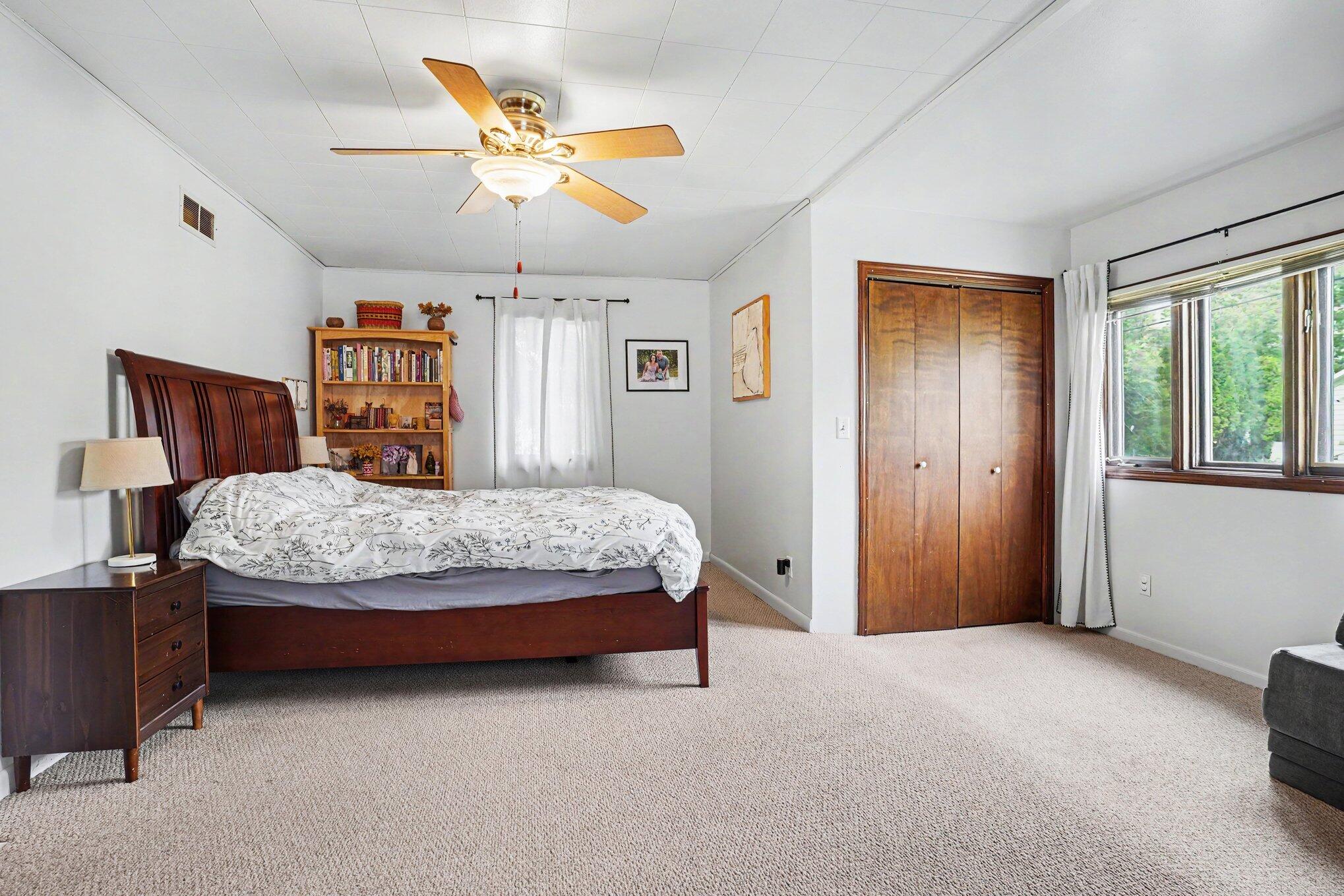 221 Nelson Avenue Kalamazoo MI 49006