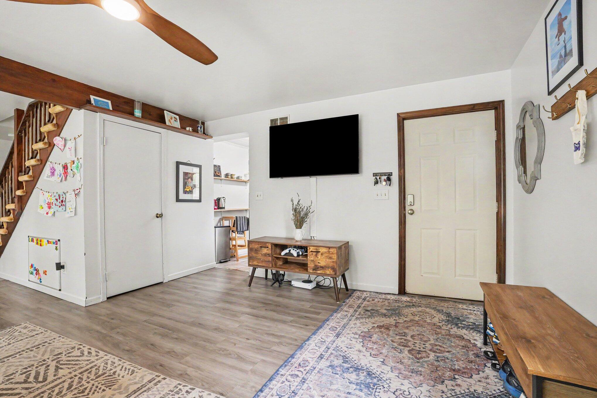 221 Nelson Avenue Kalamazoo MI 49006