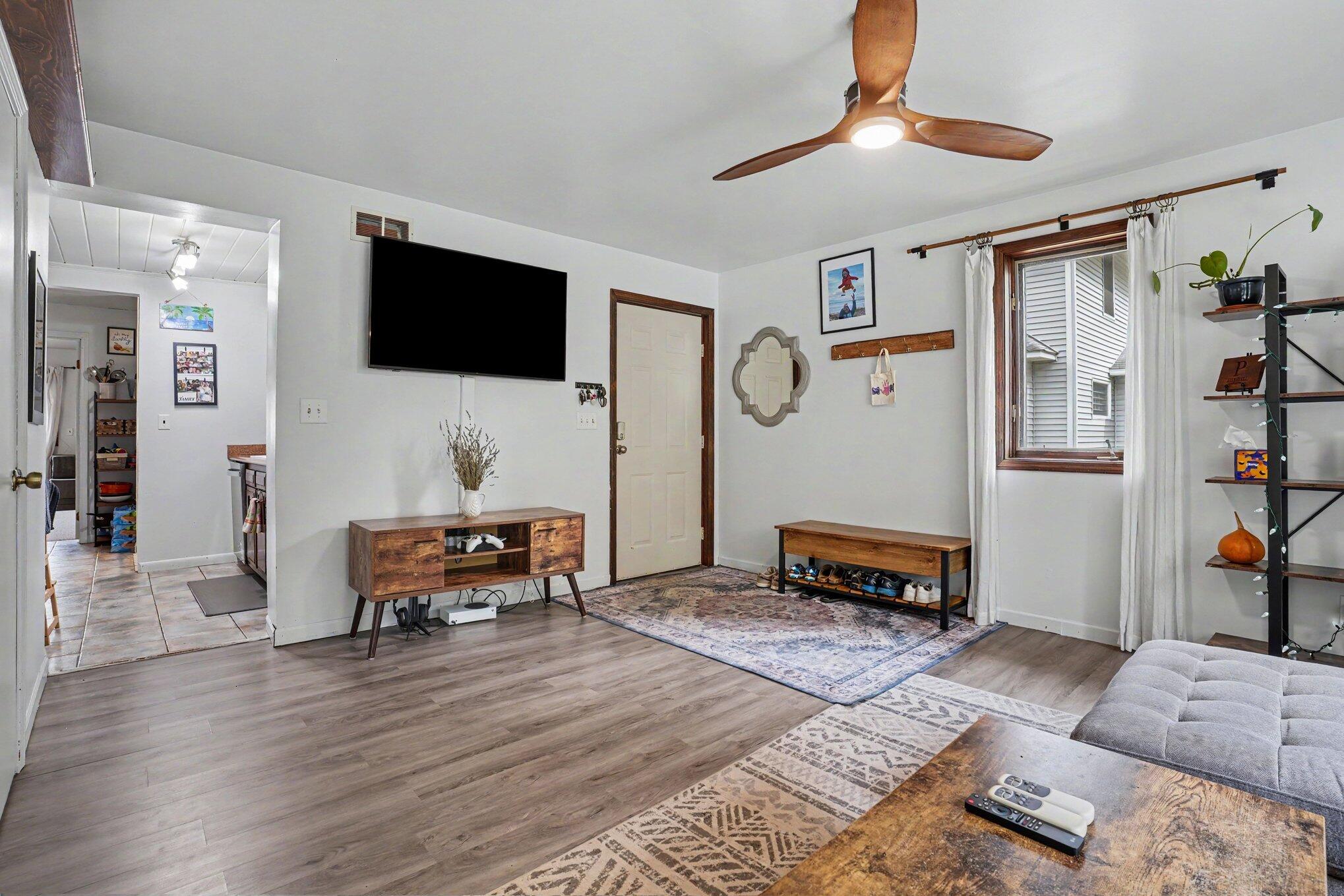 221 Nelson Avenue Kalamazoo MI 49006