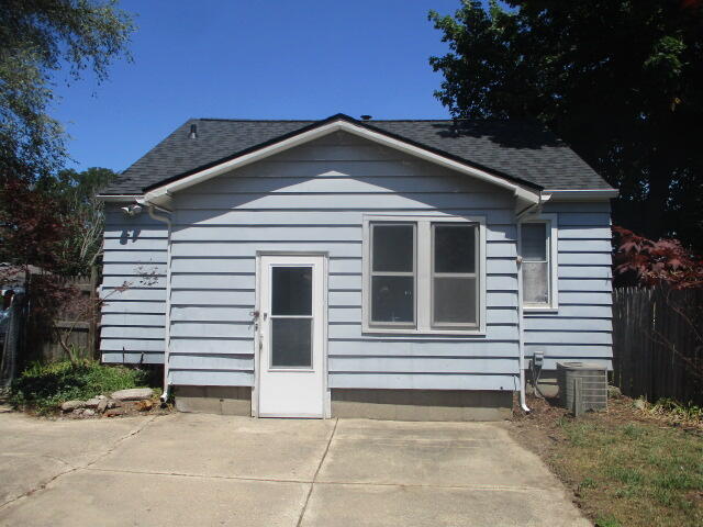 258 Floyd Street SW Grand Rapids MI 49548
