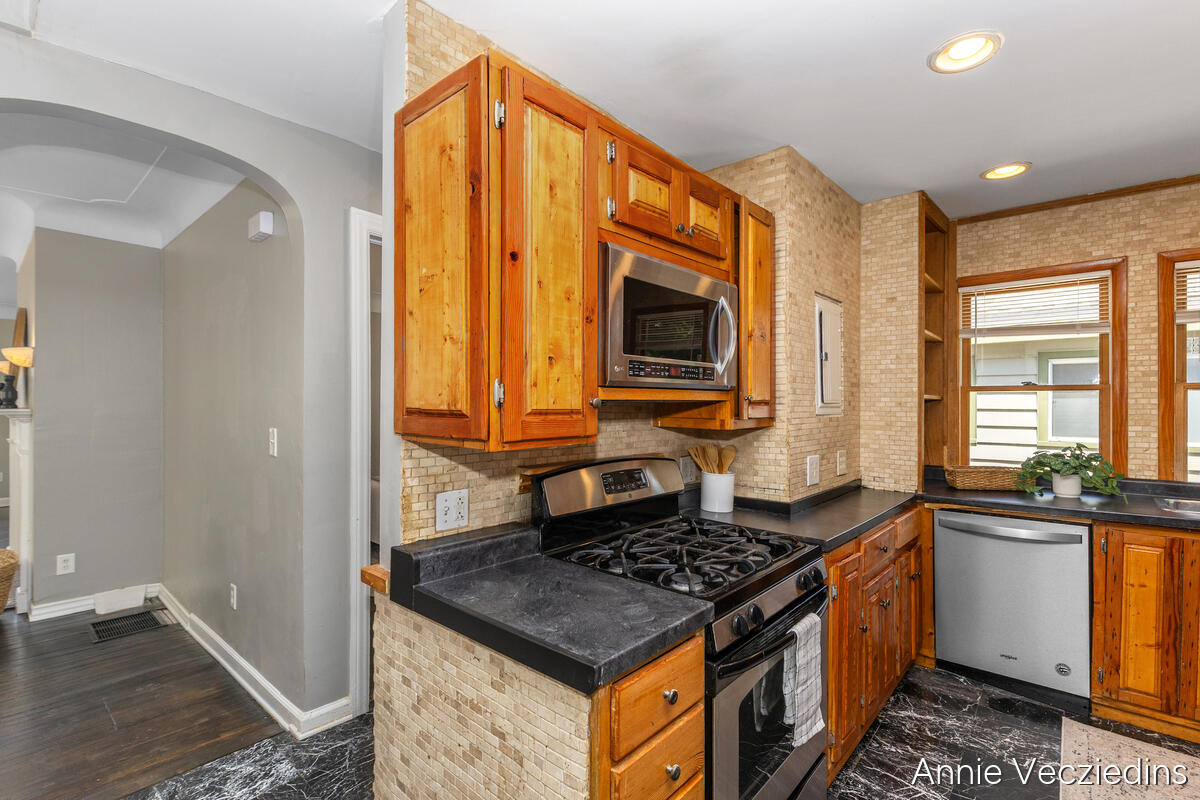 262 Hollister Avenue SE Grand Rapids MI 49506