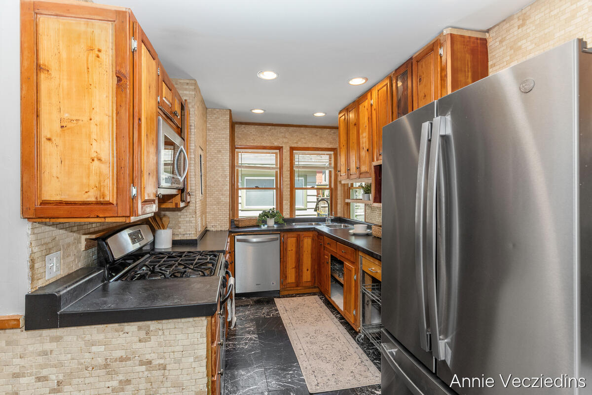 262 Hollister Avenue SE Grand Rapids MI 49506