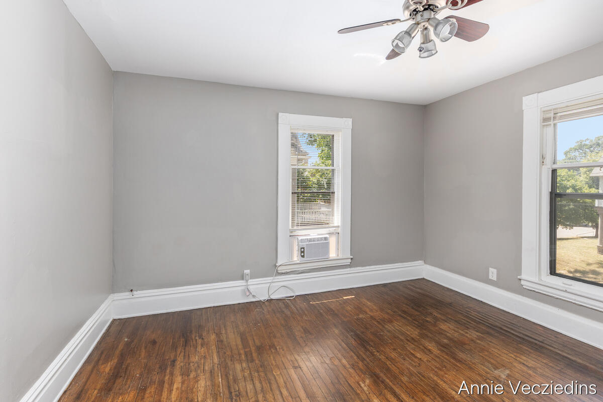 262 Hollister Avenue SE Grand Rapids MI 49506