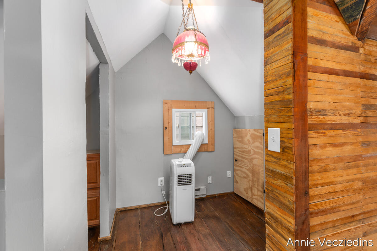 262 Hollister Avenue SE Grand Rapids MI 49506