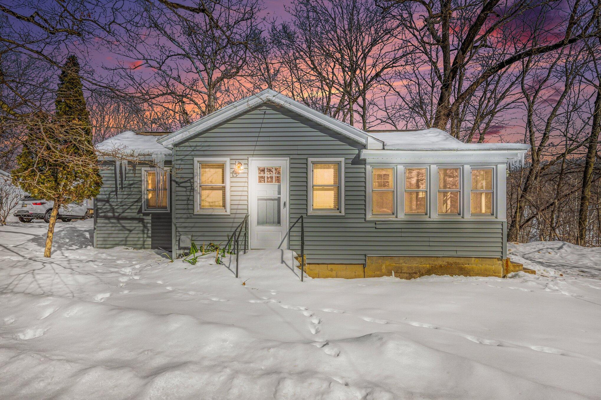 329 Bond Street Allegan MI 49010