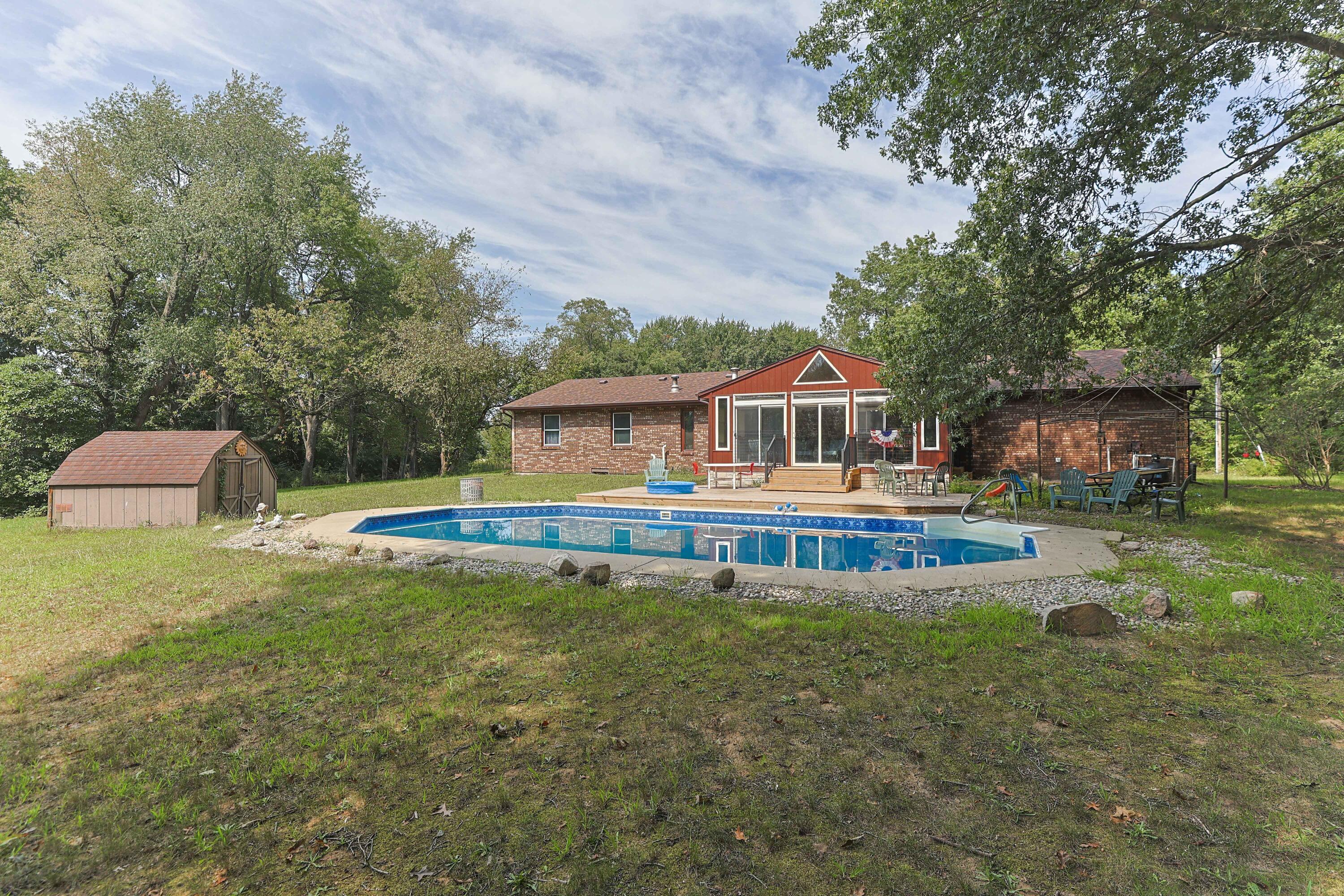 32925 Us-12 Niles MI 49120