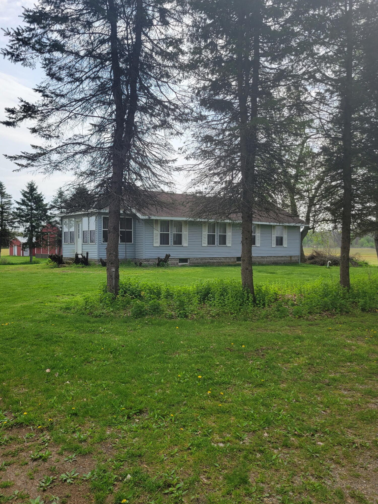 48705 92nd Avenue Decatur MI 49045