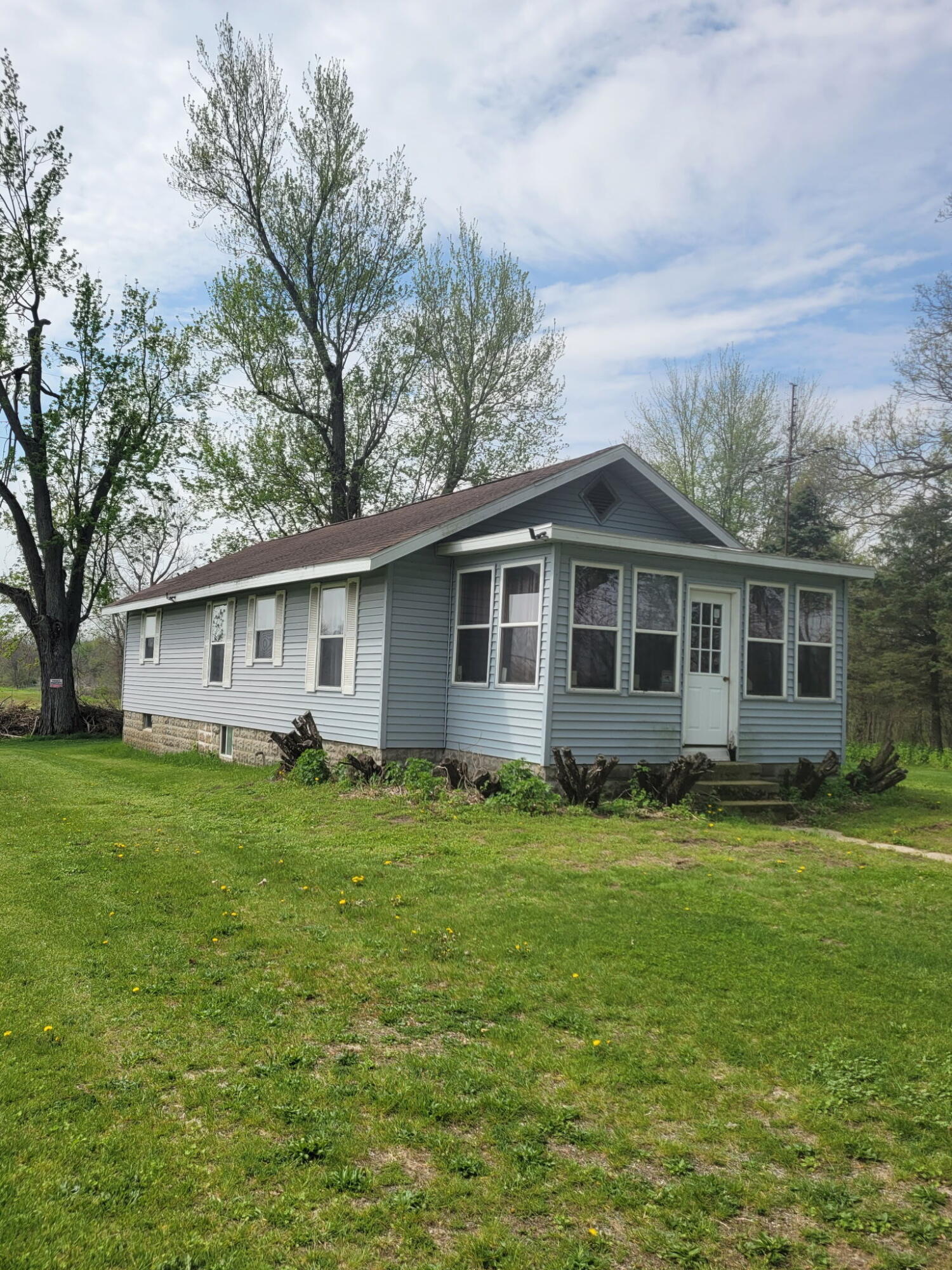 48705 92nd Avenue Decatur MI 49045
