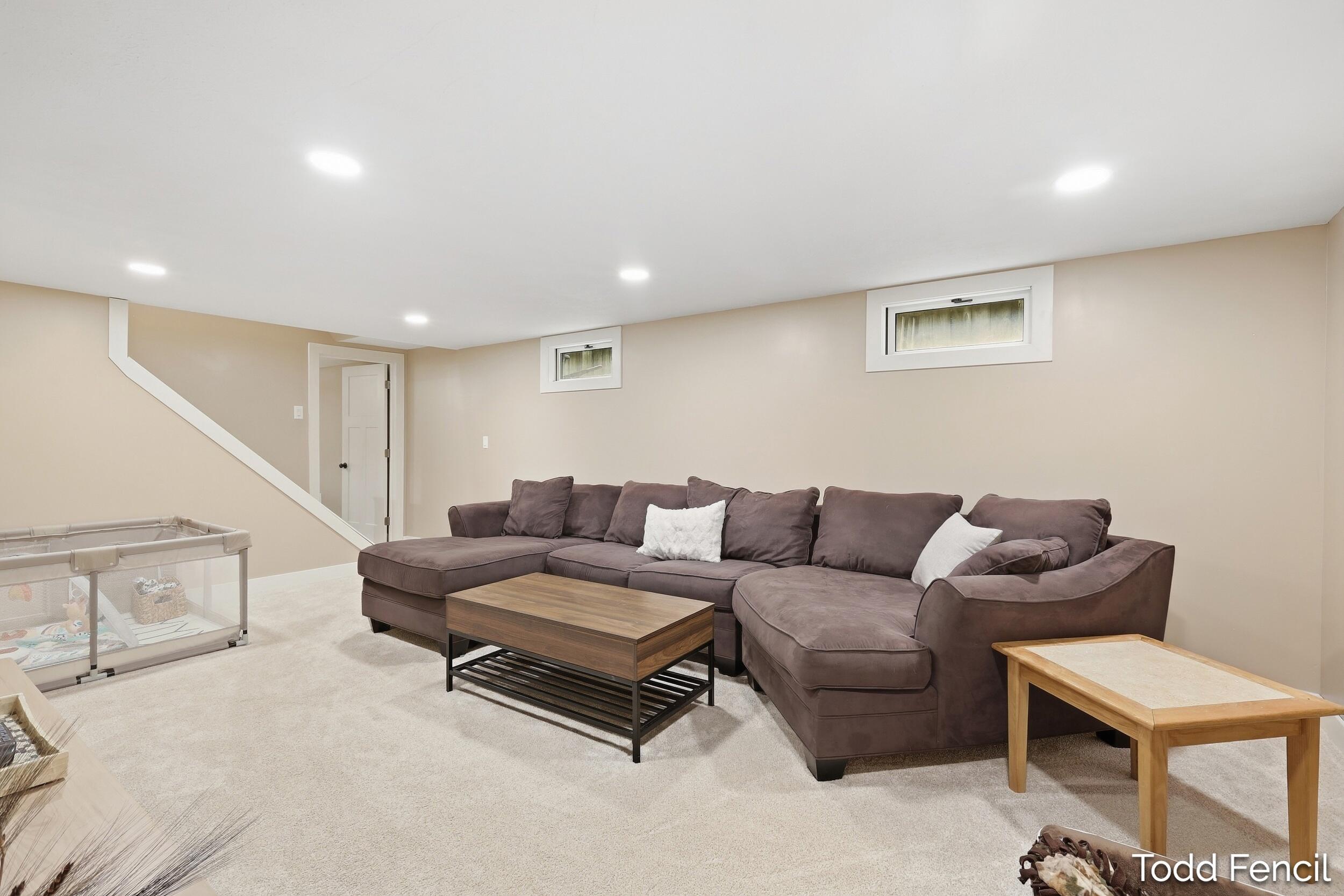 138 Highland Drive NE Rockford MI 49341