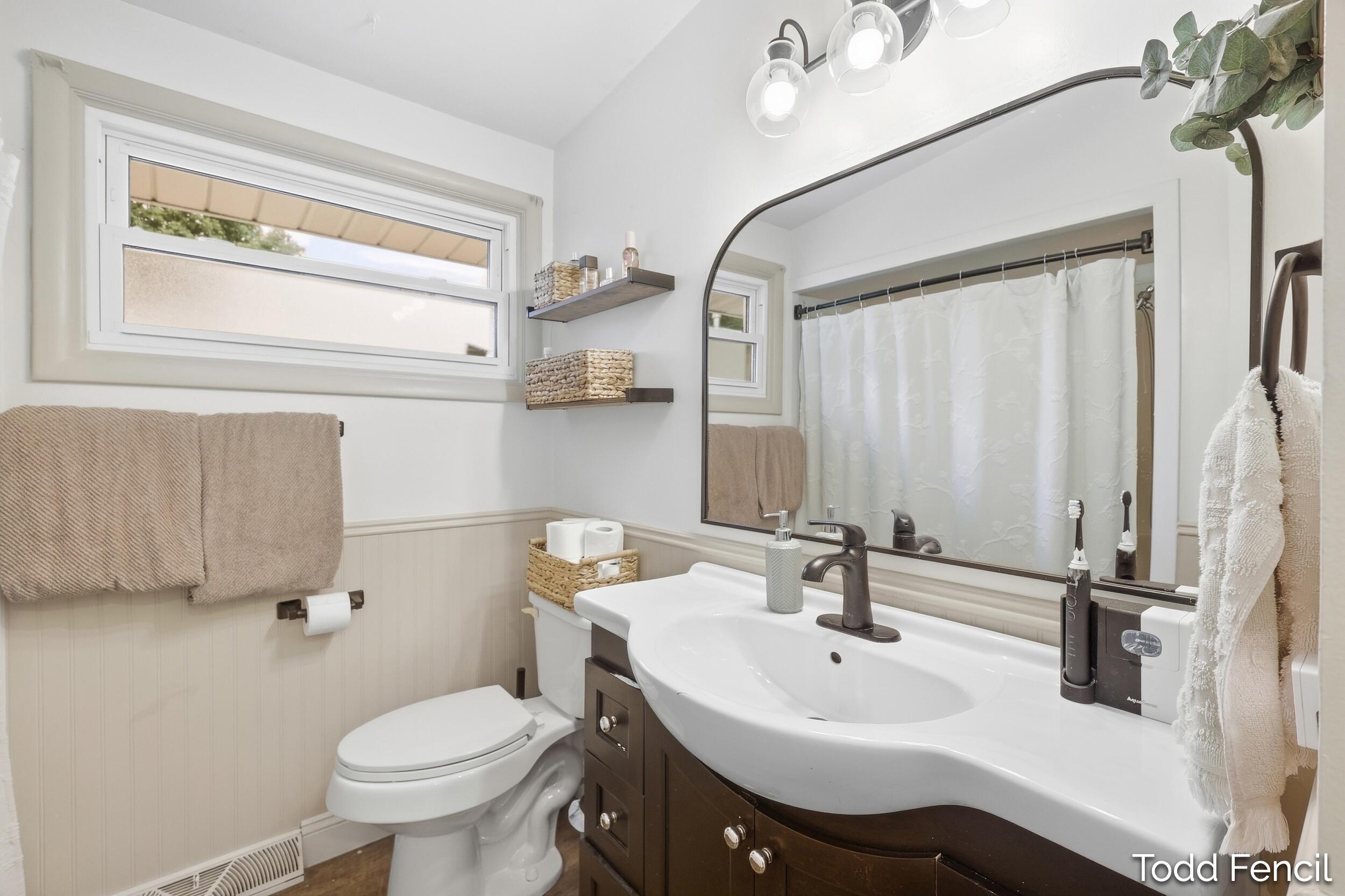 138 Highland Drive NE Rockford MI 49341