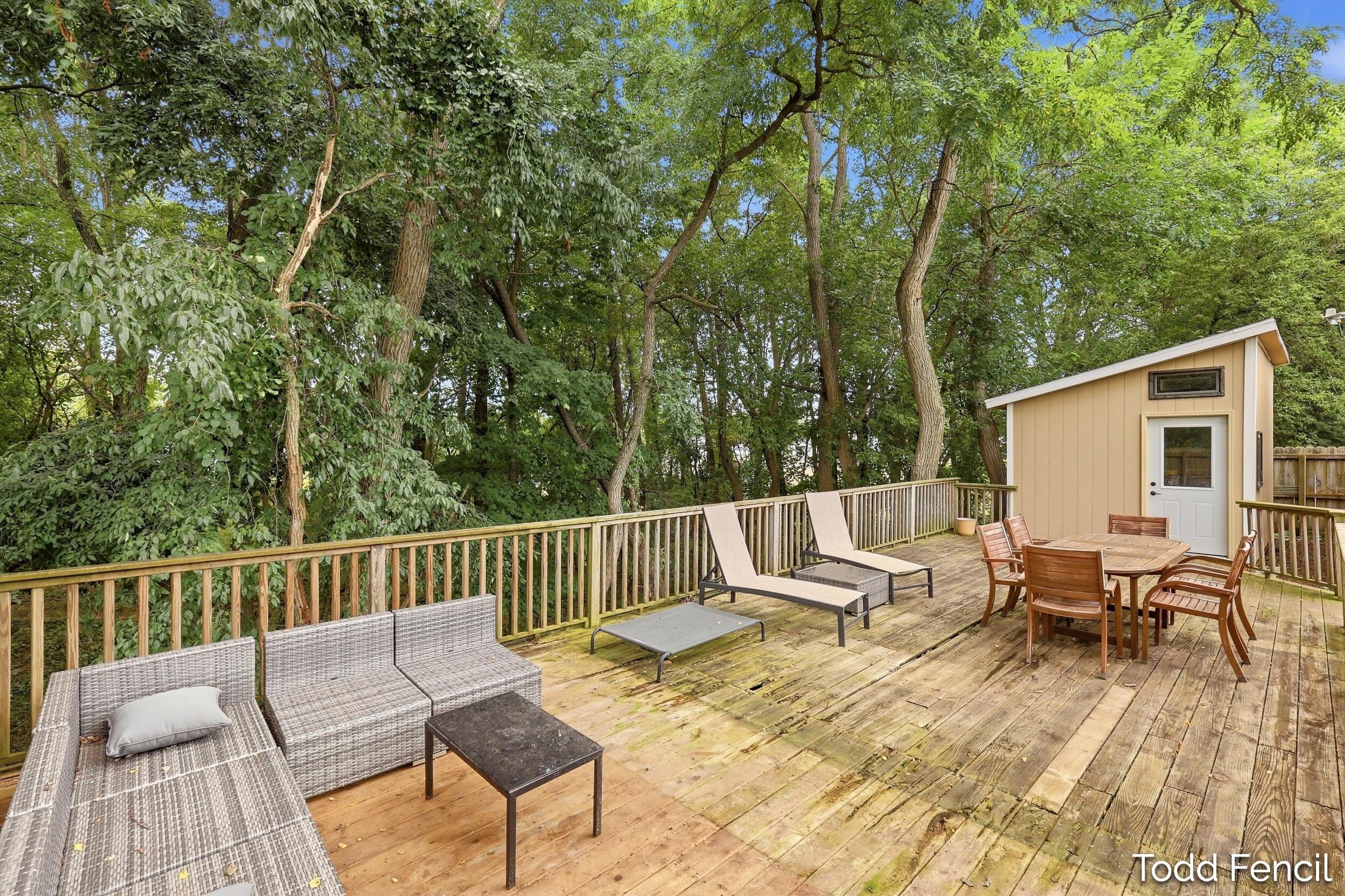 138 Highland Drive NE Rockford MI 49341