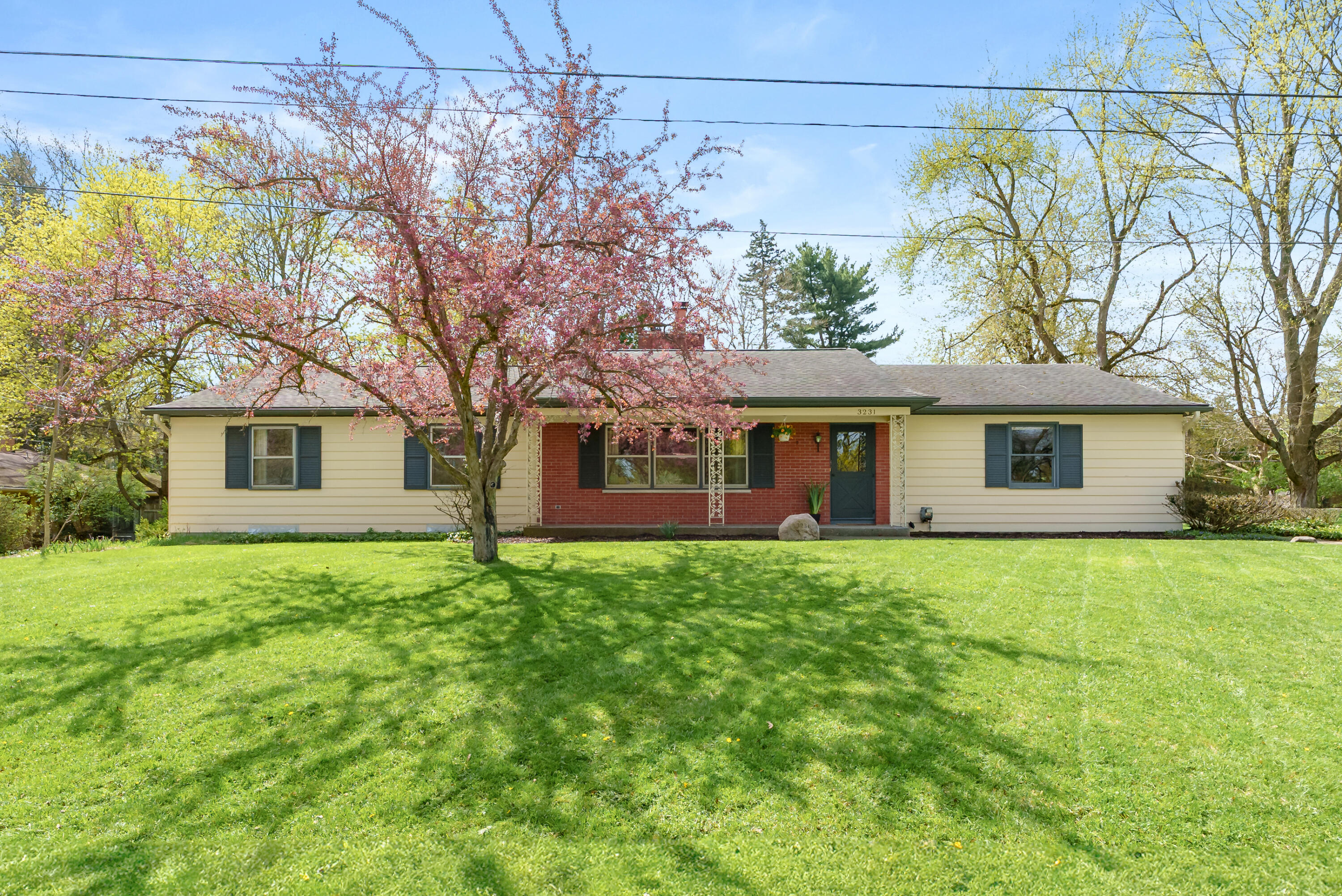 3231 Magnolia Circle Kalamazoo MI 49008