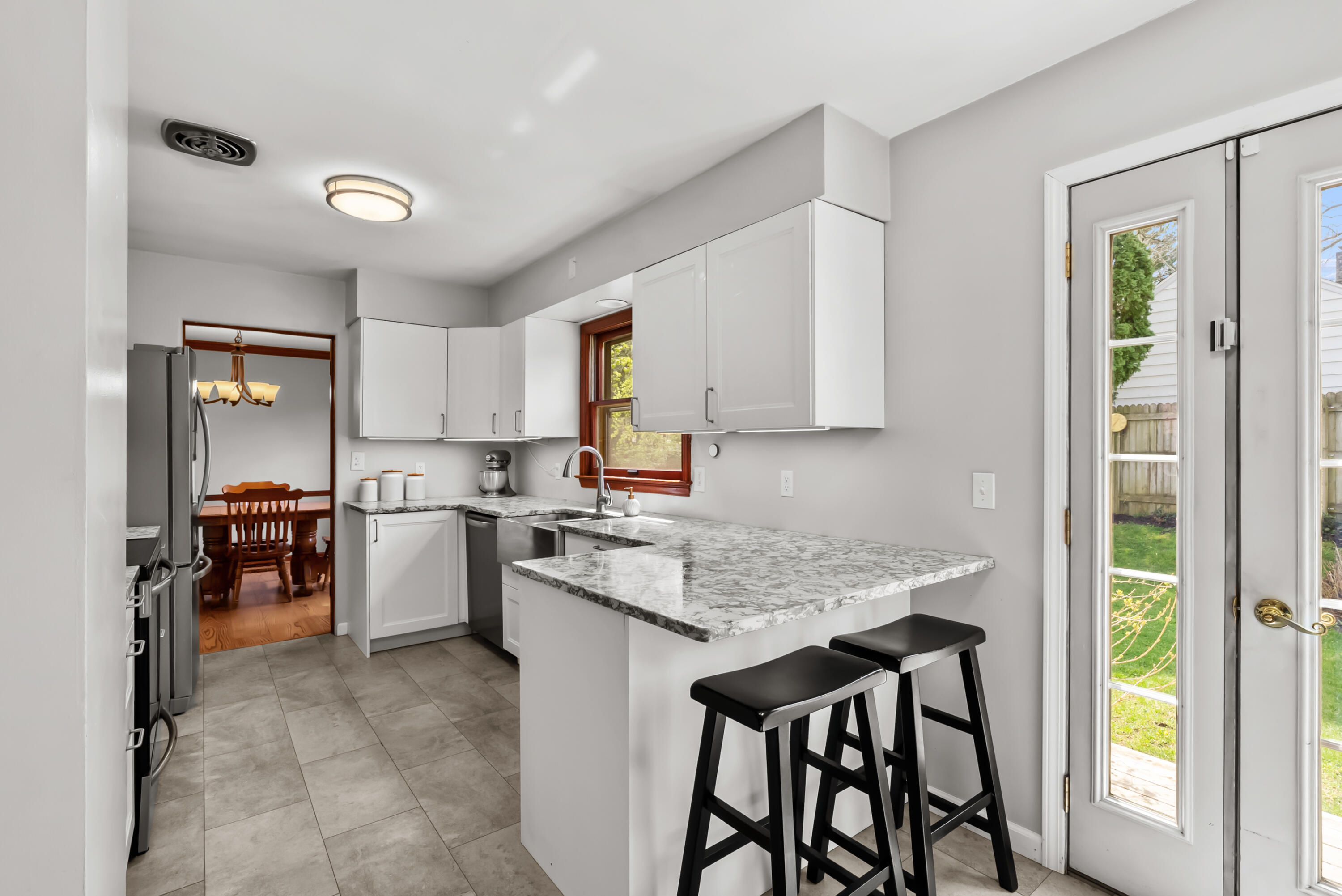 3231 Magnolia Circle Kalamazoo MI 49008
