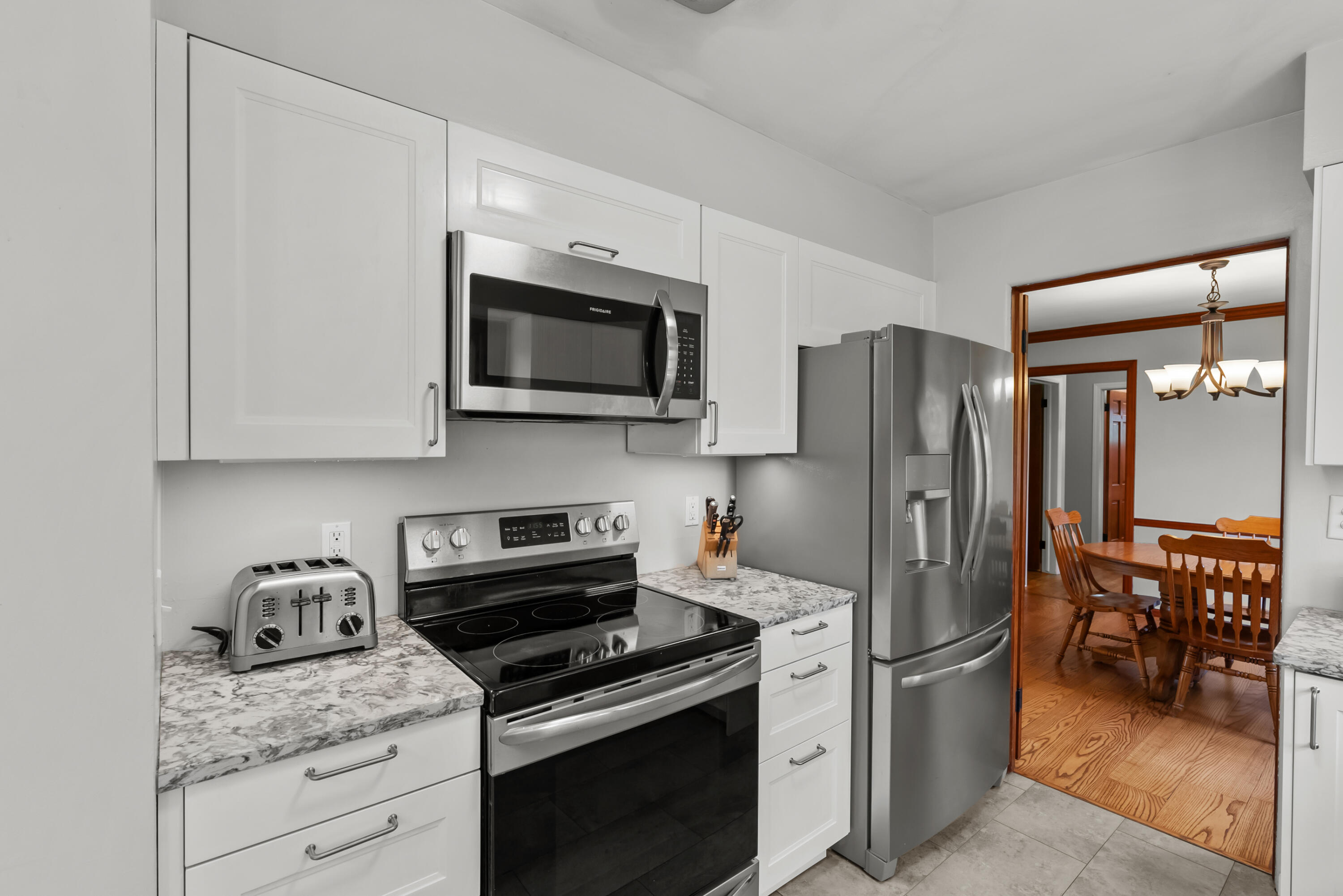 3231 Magnolia Circle Kalamazoo MI 49008