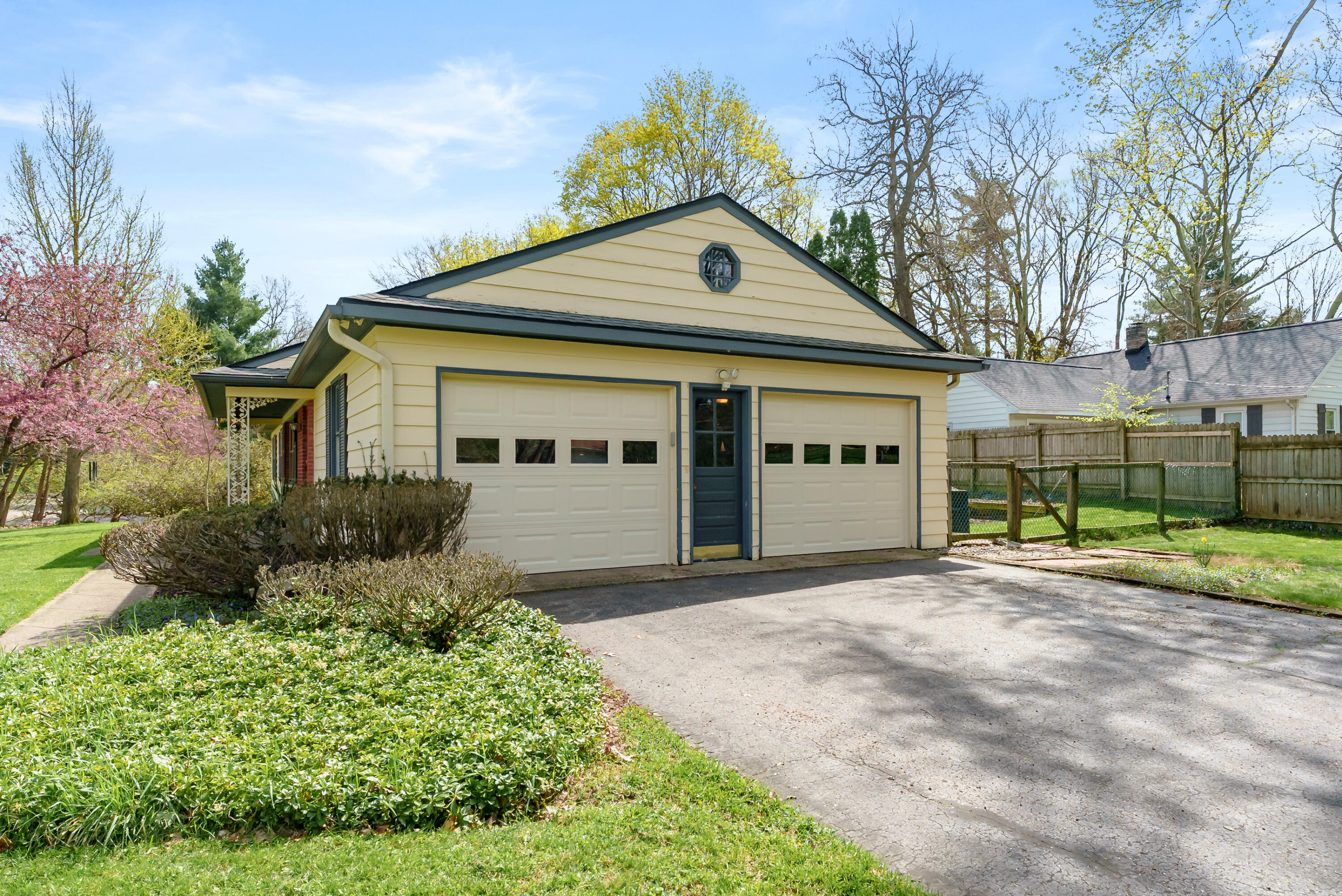 3231 Magnolia Circle Kalamazoo MI 49008
