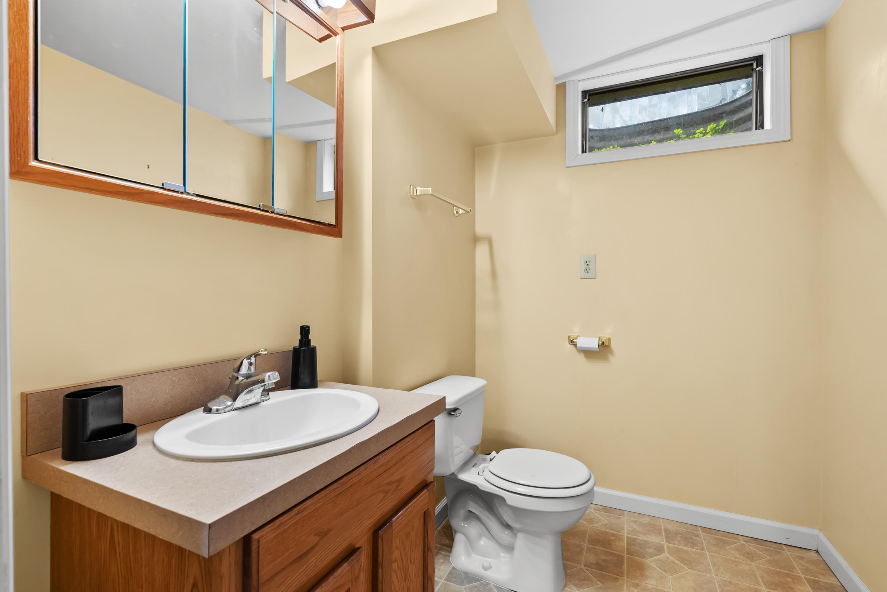 3231 Magnolia Circle Kalamazoo MI 49008