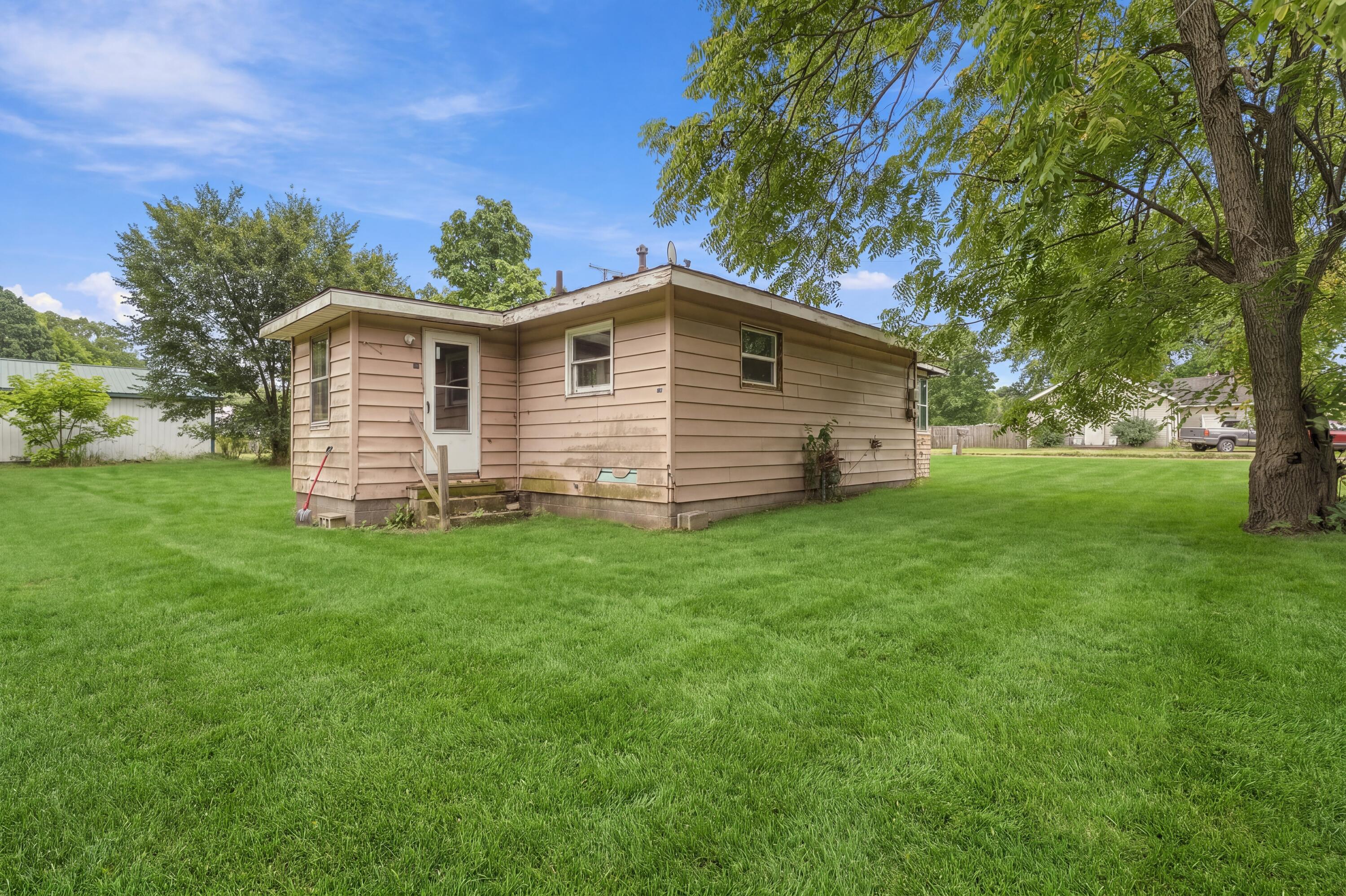 328 Pokagon Street Dowagiac MI 49047
