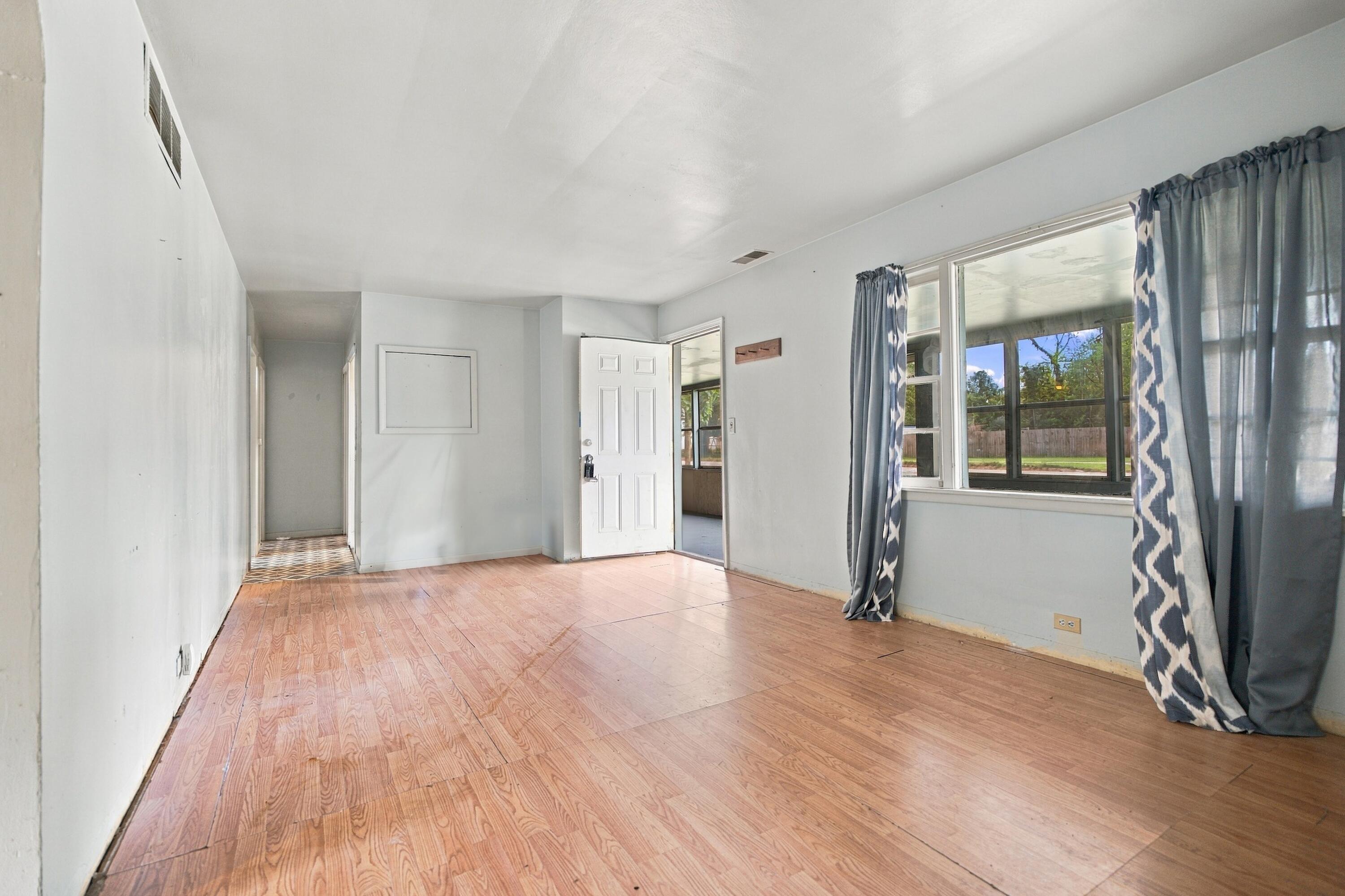 328 Pokagon Street Dowagiac MI 49047