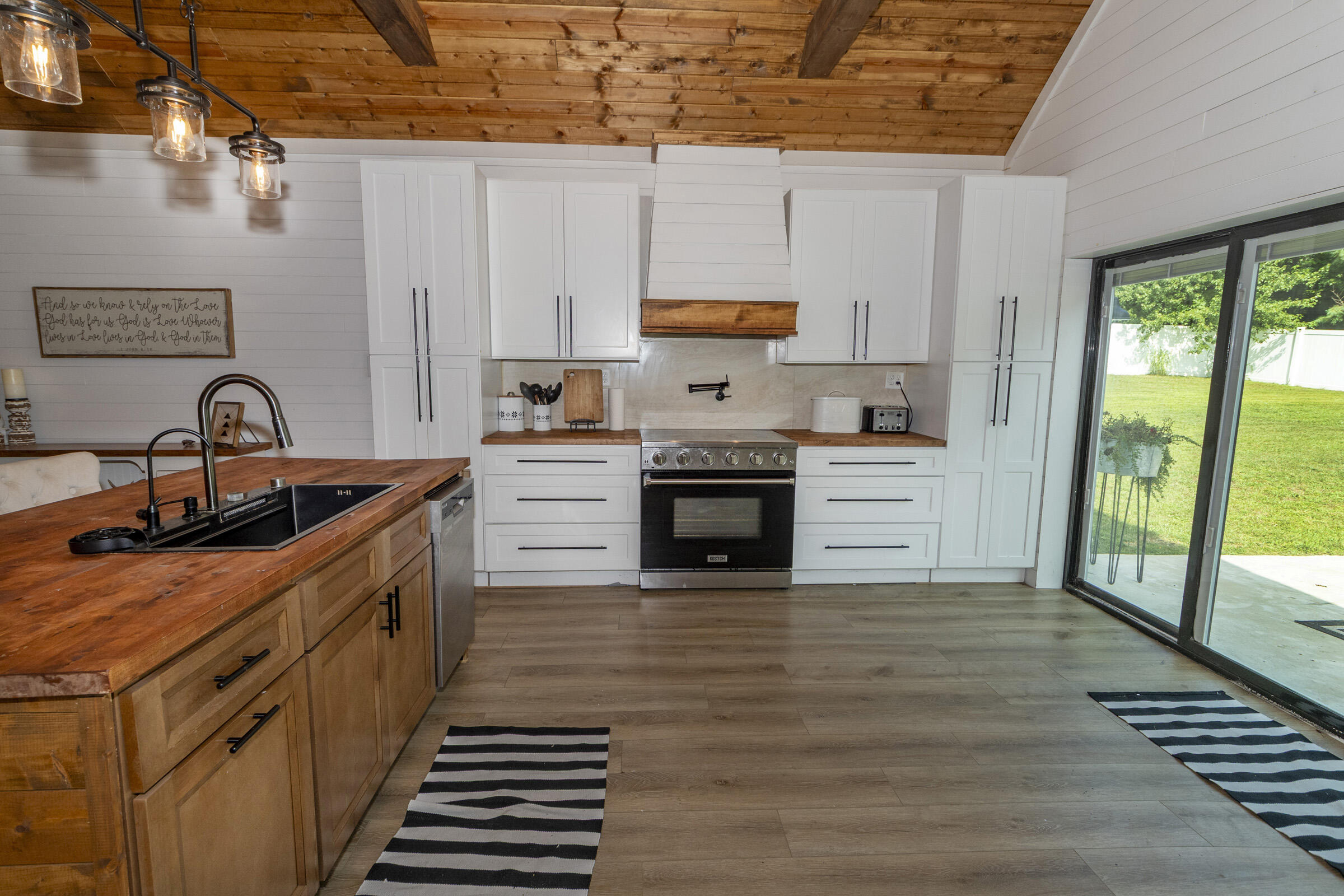 105 Dogwood Circle Dowagiac MI 49047
