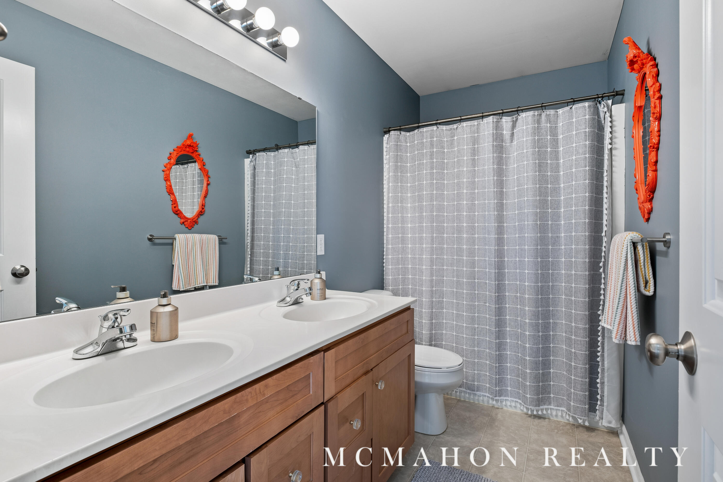 1175 Dogwood Meadows Drive SE Ada MI 49301