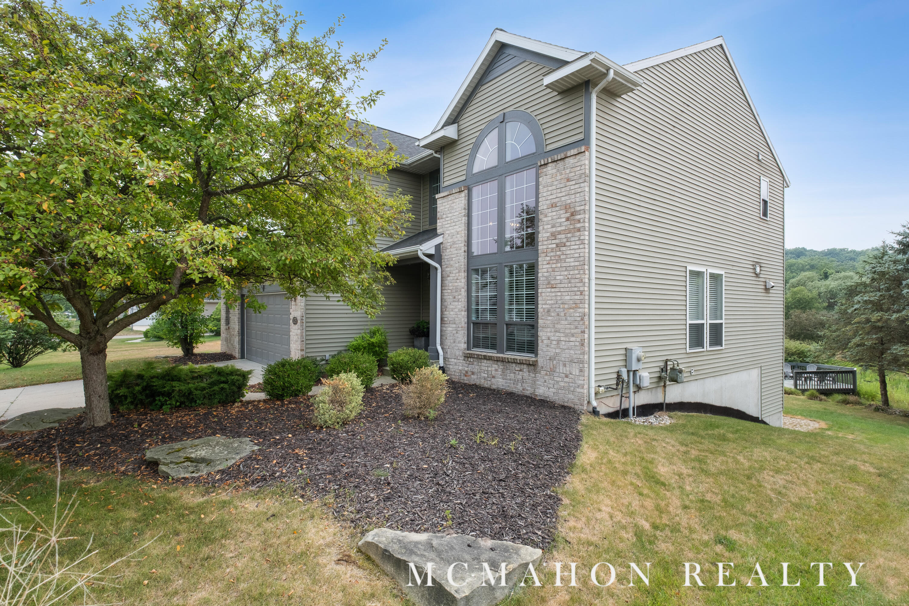 1175 Dogwood Meadows Drive SE Ada MI 49301