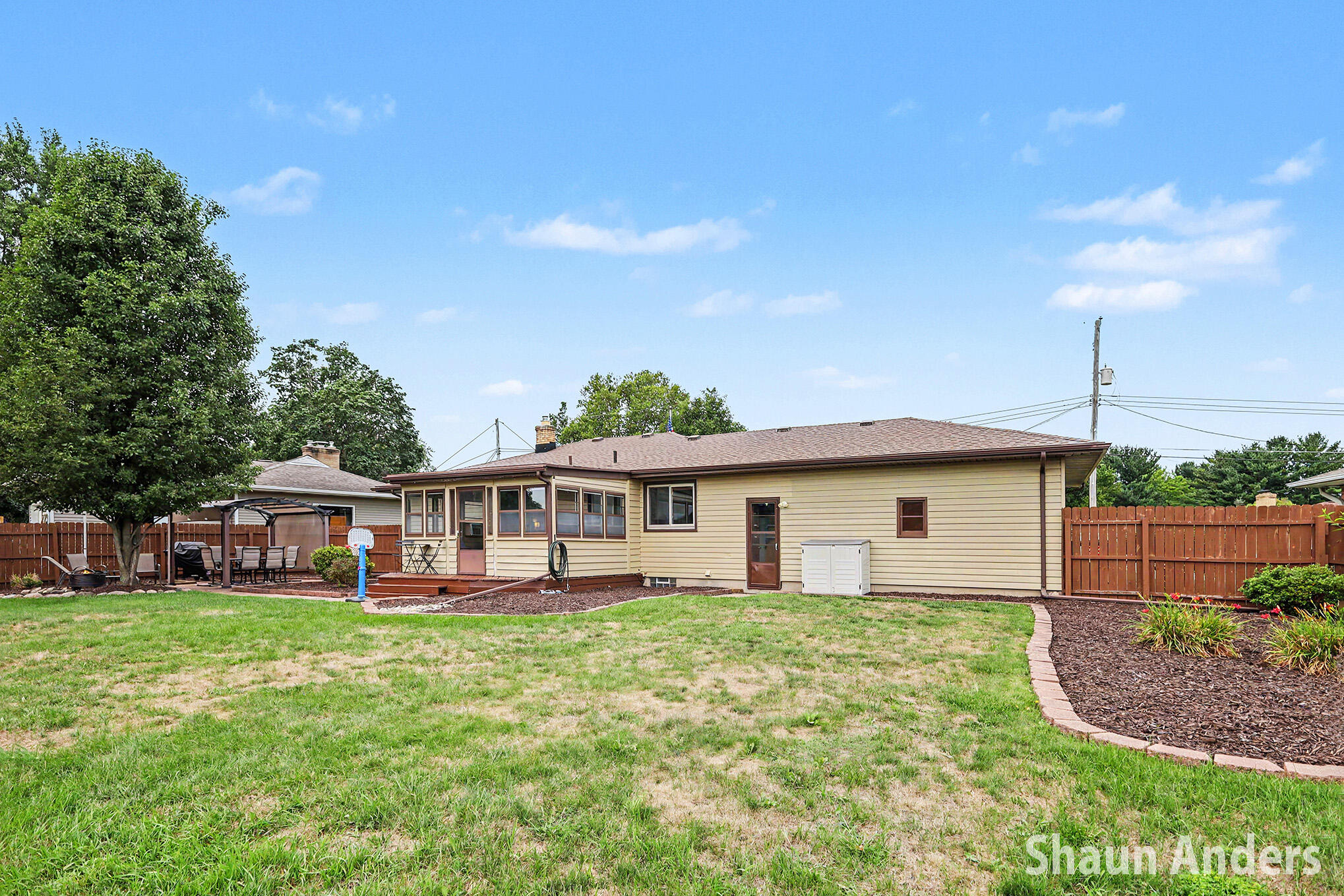 6892 Quincy Drive SW Grand Rapids MI 49548