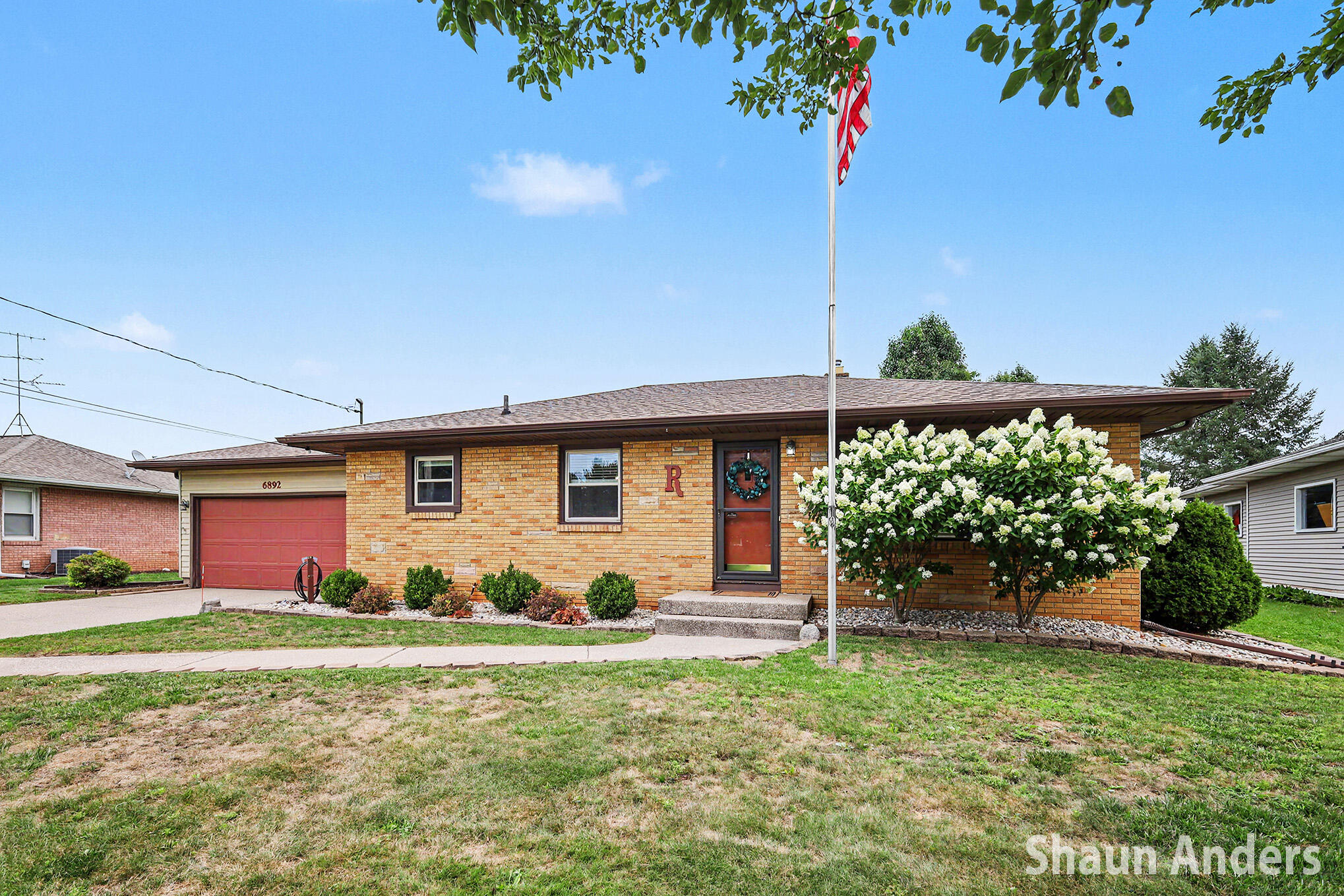 6892 Quincy Drive SW Grand Rapids MI 49548