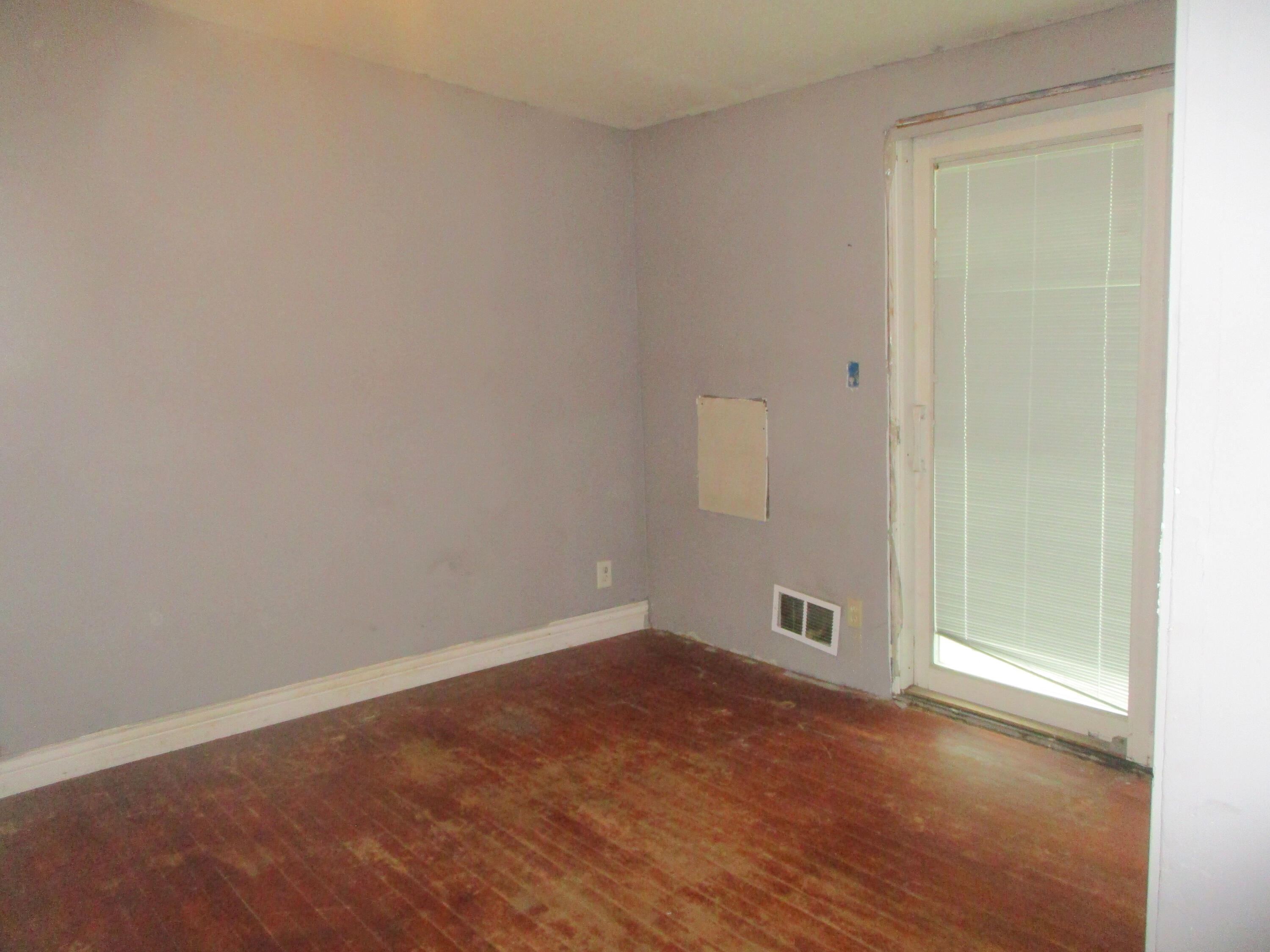 388 N Euclid Avenue Benton Harbor MI 49022