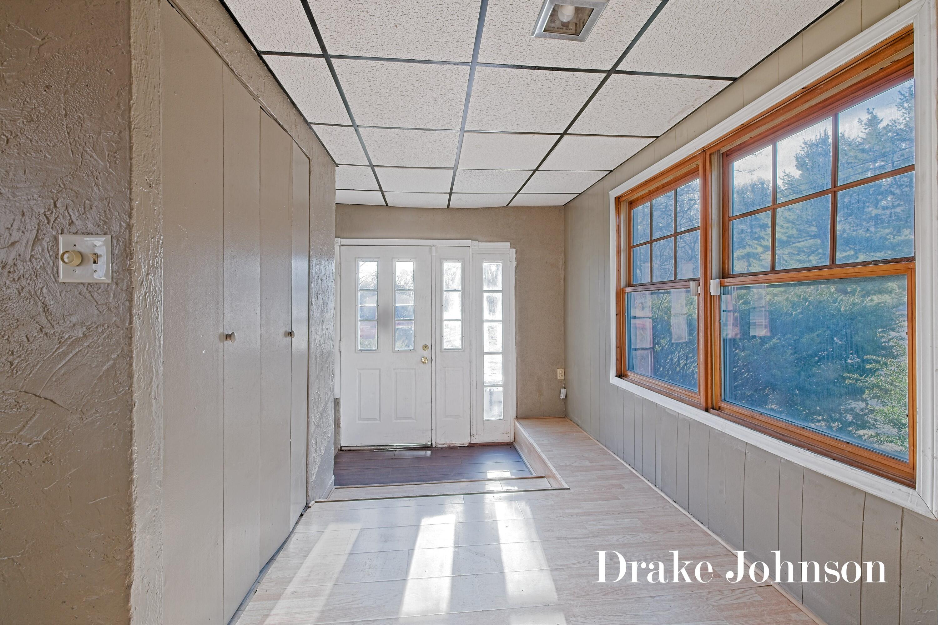 2474 Evanston Avenue Muskegon MI 49442