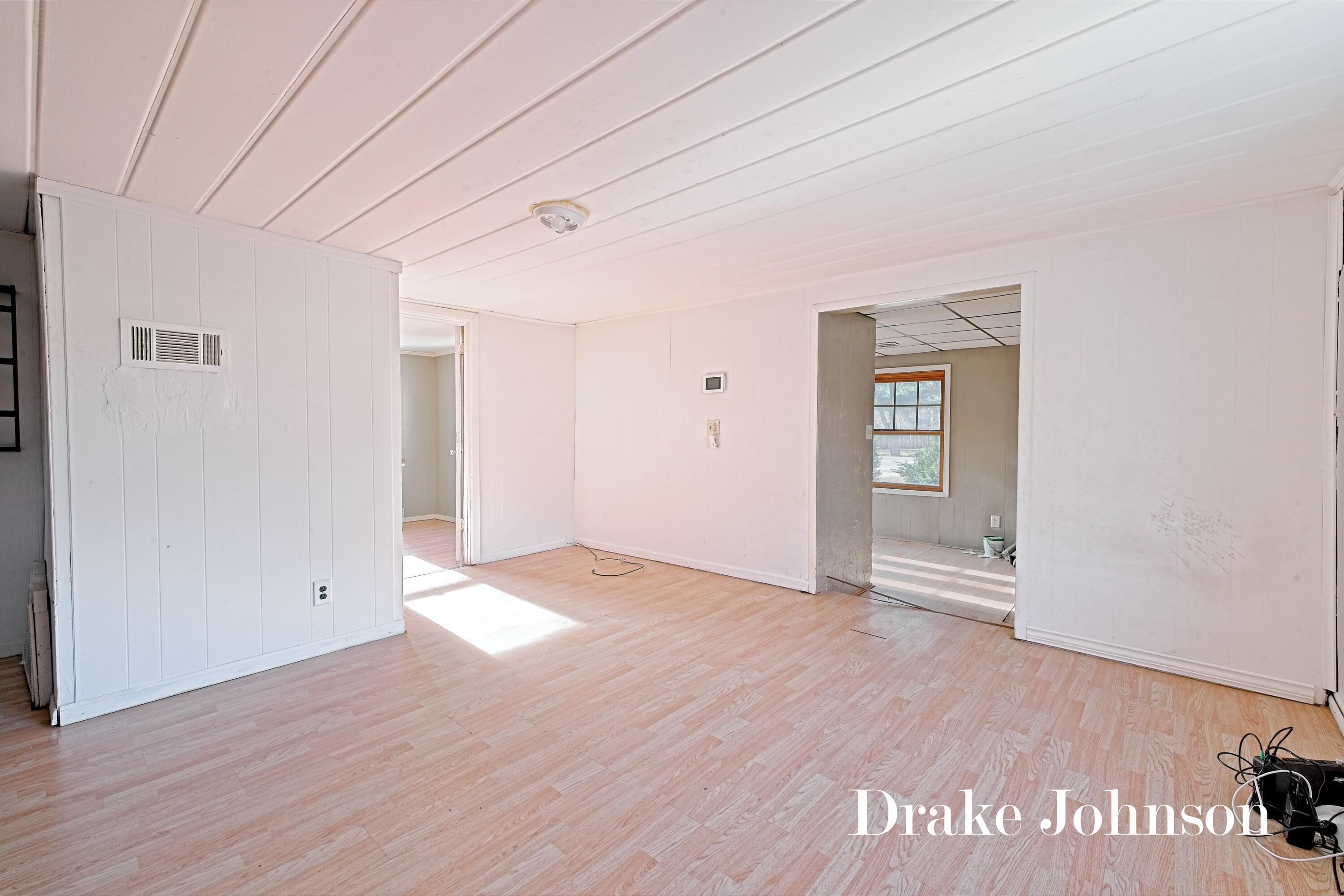 2474 Evanston Avenue Muskegon MI 49442