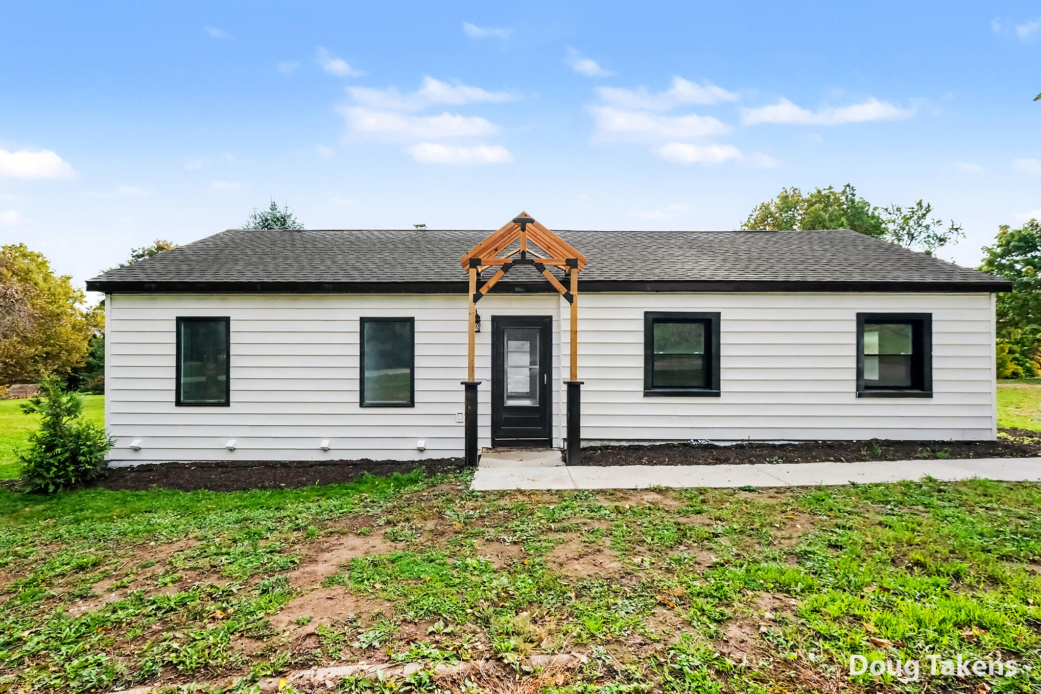 3565 Bayberry Drive NW Grand Rapids MI 49544