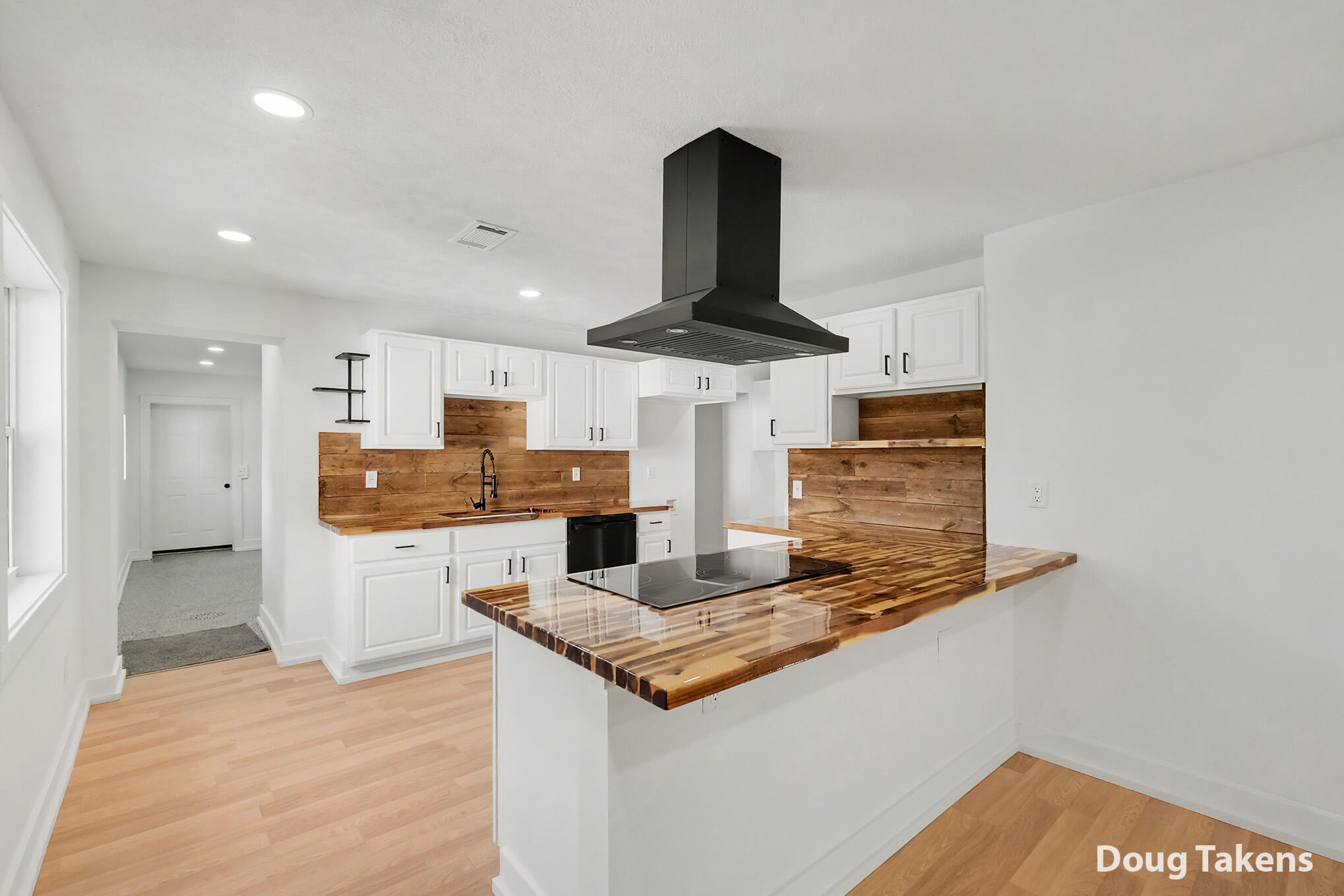 3565 Bayberry Drive NW Grand Rapids MI 49544