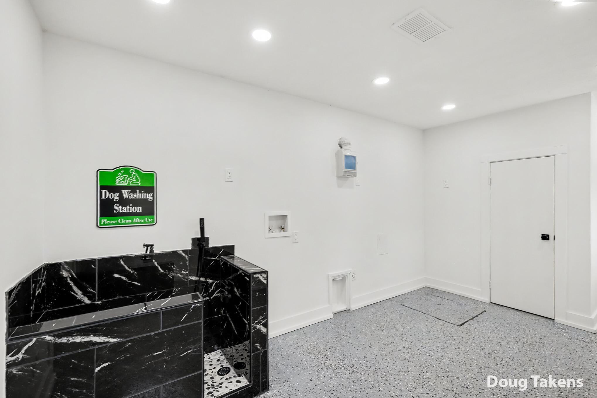 3565 Bayberry Drive NW Grand Rapids MI 49544
