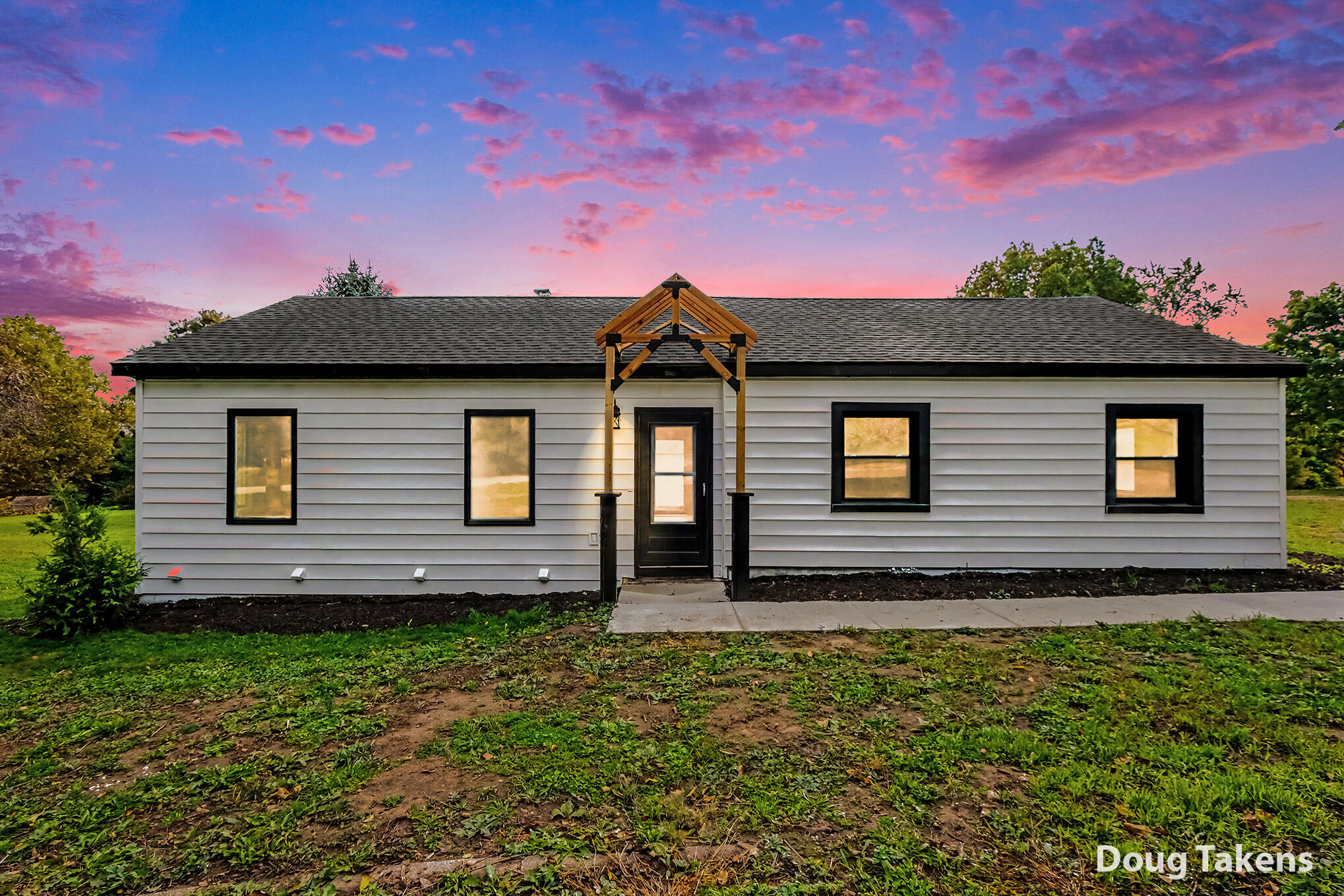 3565 Bayberry Drive NW Grand Rapids MI 49544
