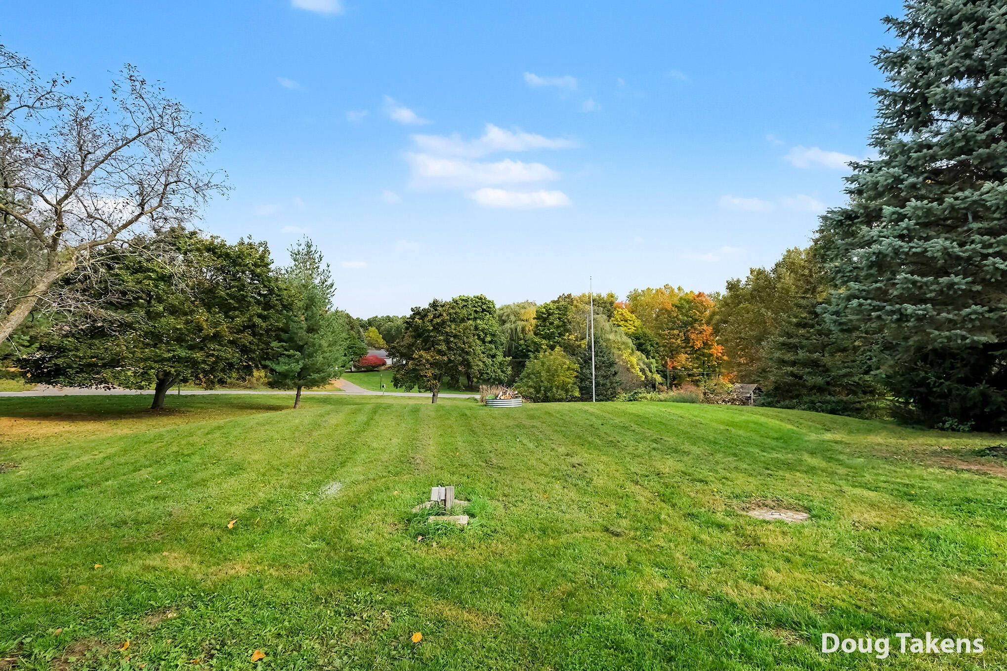 3565 Bayberry Drive NW Grand Rapids MI 49544