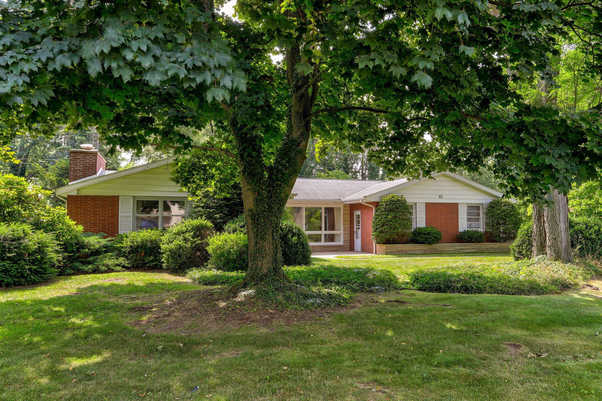 1625 Park Drive Benton Harbor MI 49022