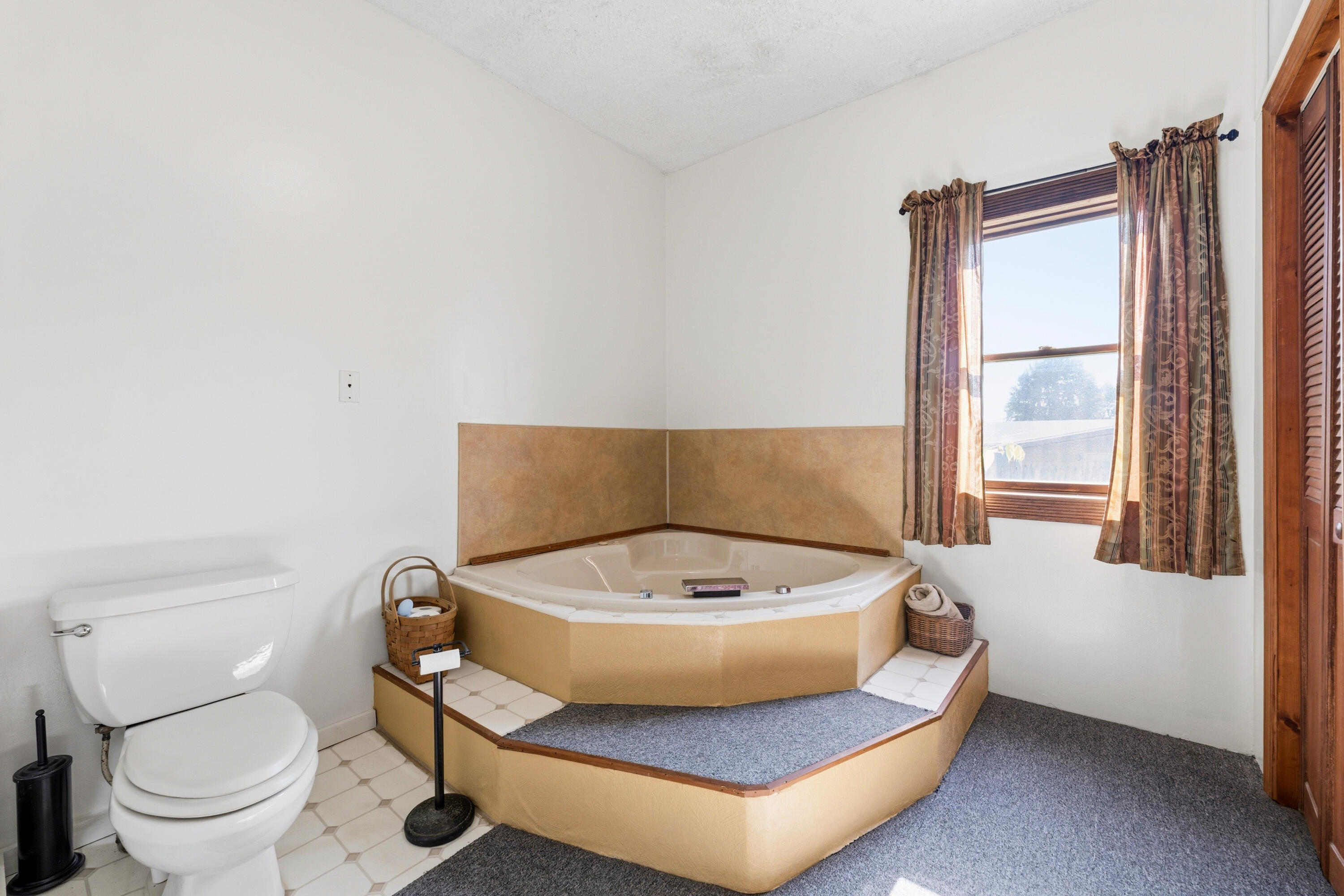 6381 107th Avenue South Haven MI 49090