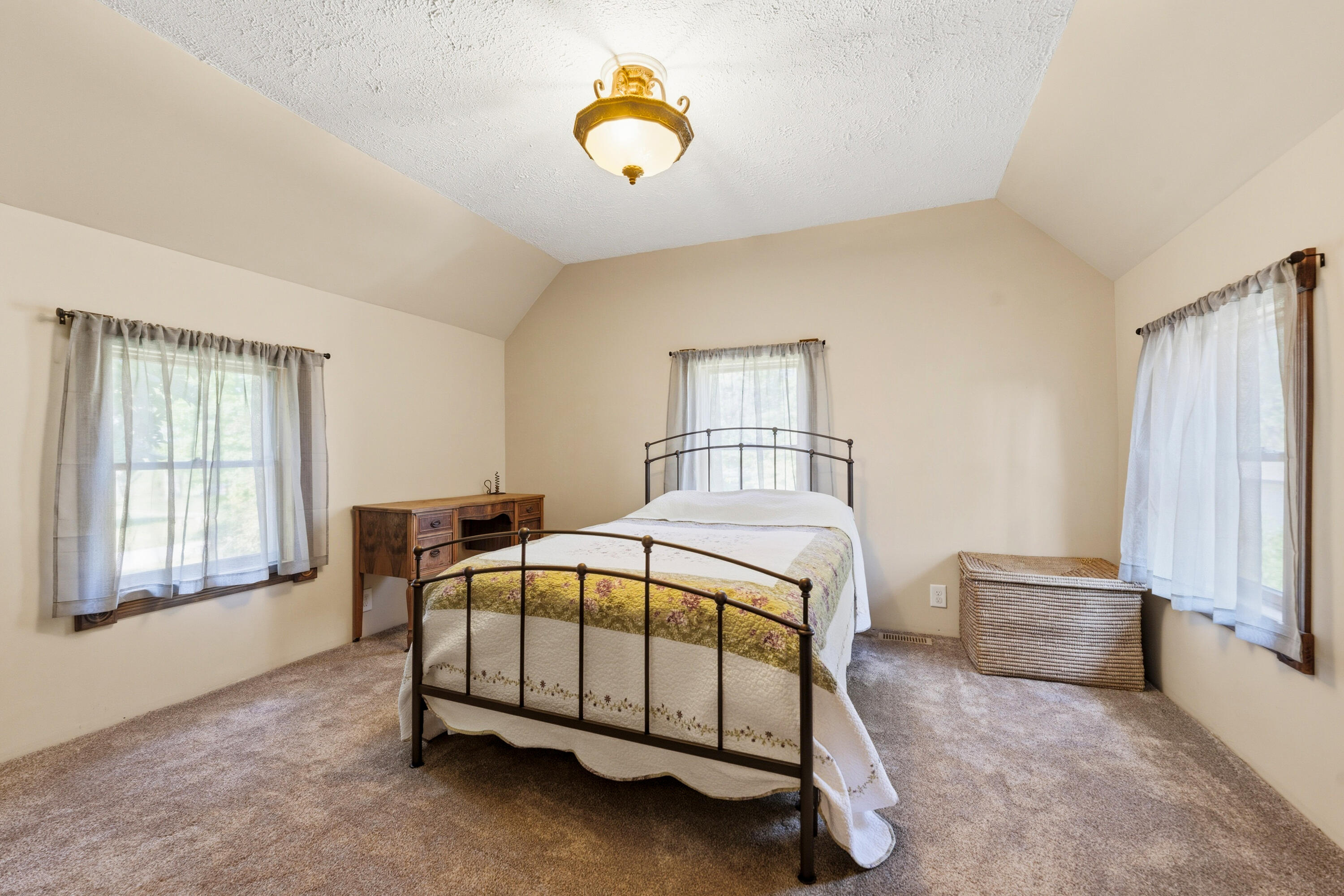 6381 107th Avenue South Haven MI 49090