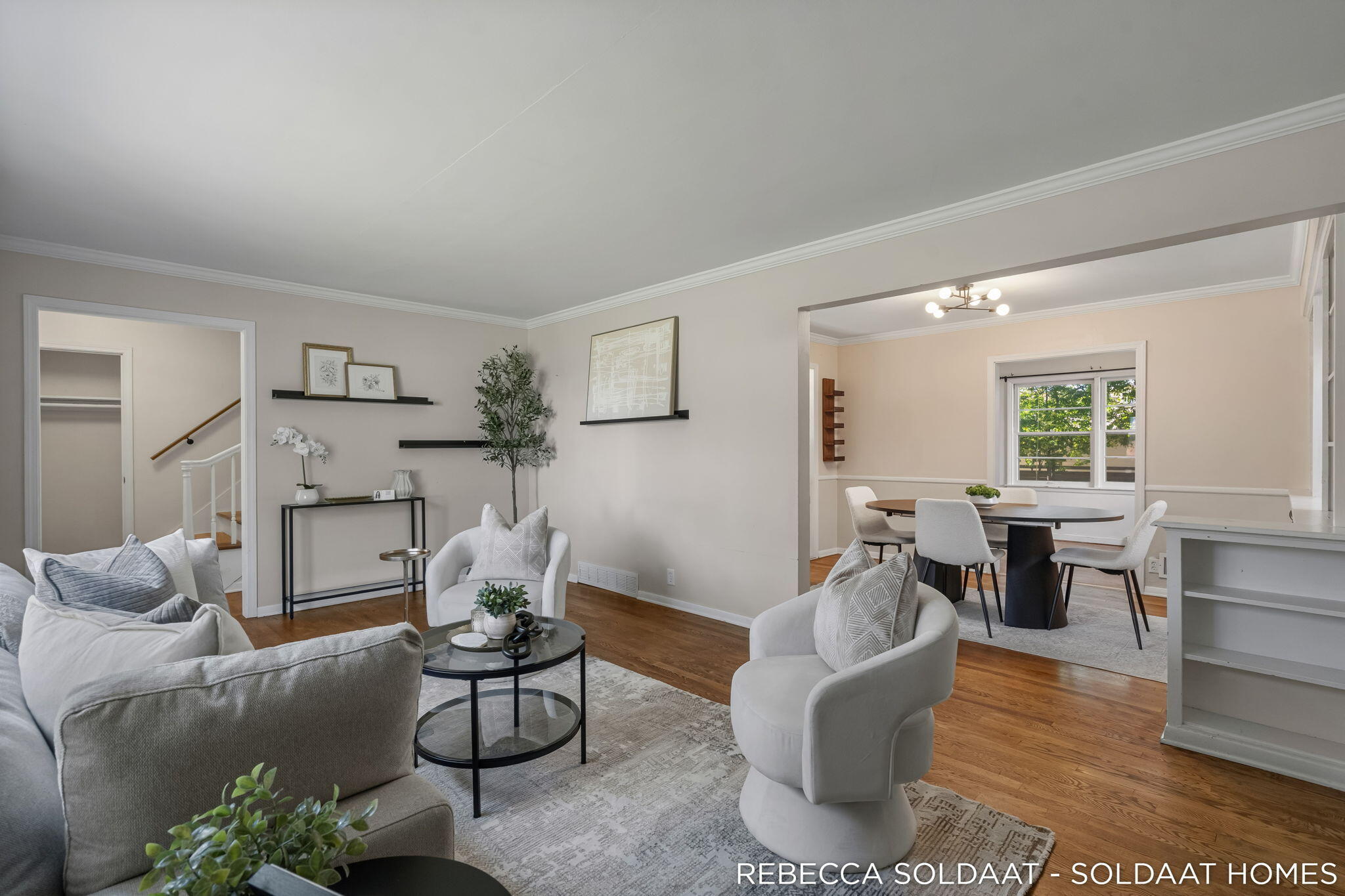1837 Chamberlain Avenue SE Grand Rapids MI 49506