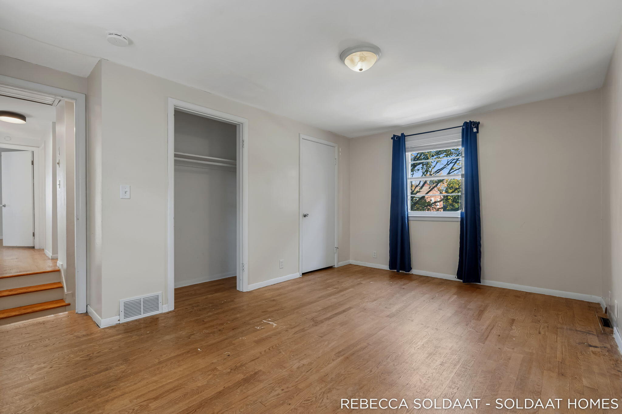 1837 Chamberlain Avenue SE Grand Rapids MI 49506