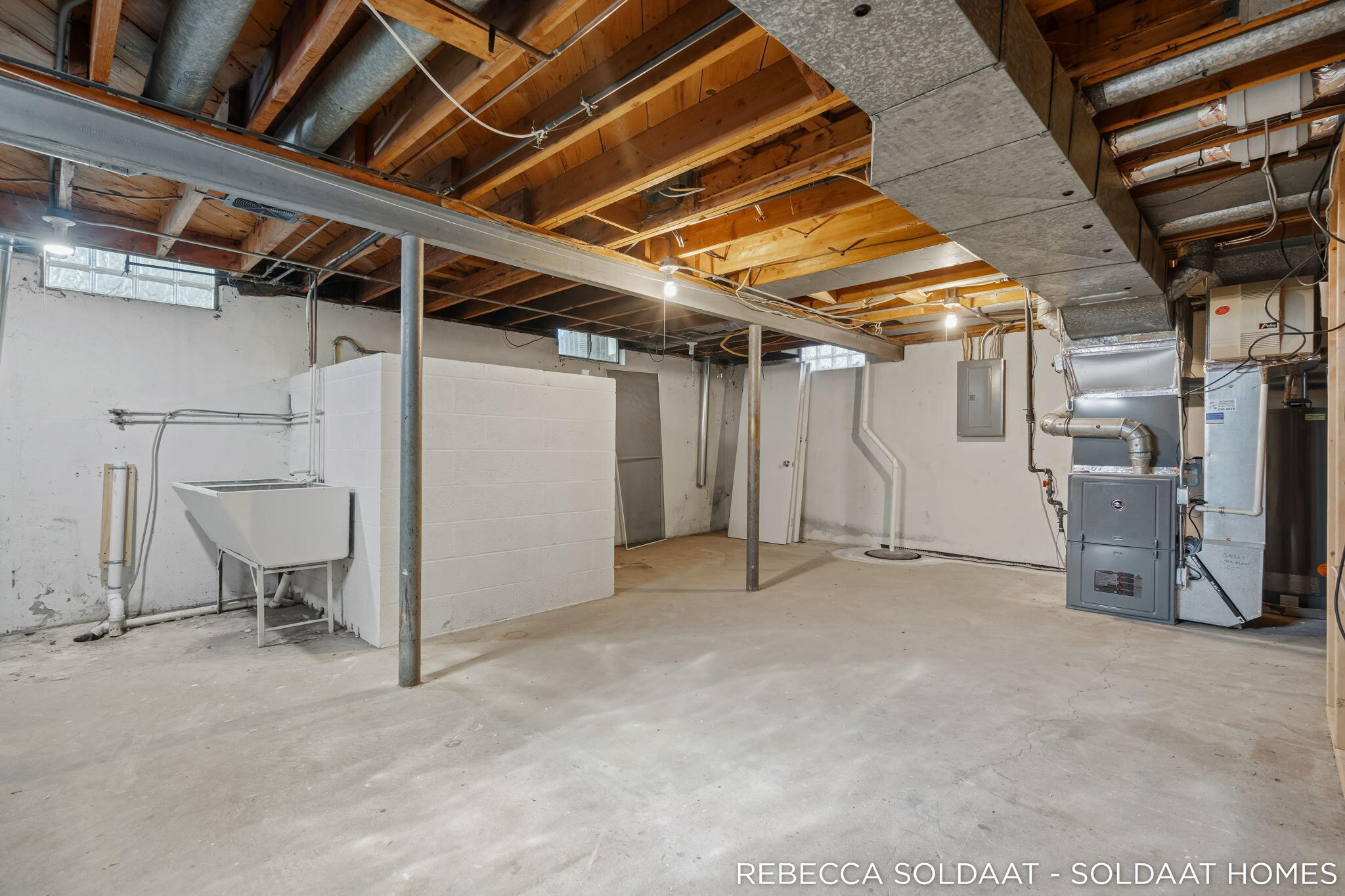 1837 Chamberlain Avenue SE Grand Rapids MI 49506