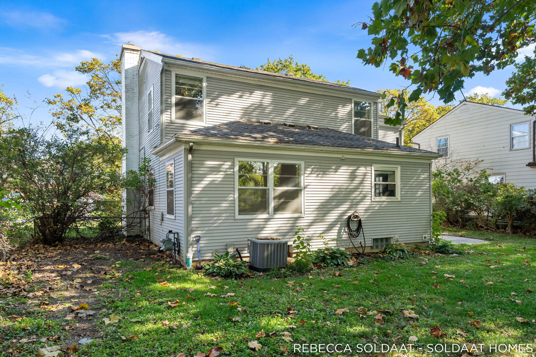 1837 Chamberlain Avenue SE Grand Rapids MI 49506