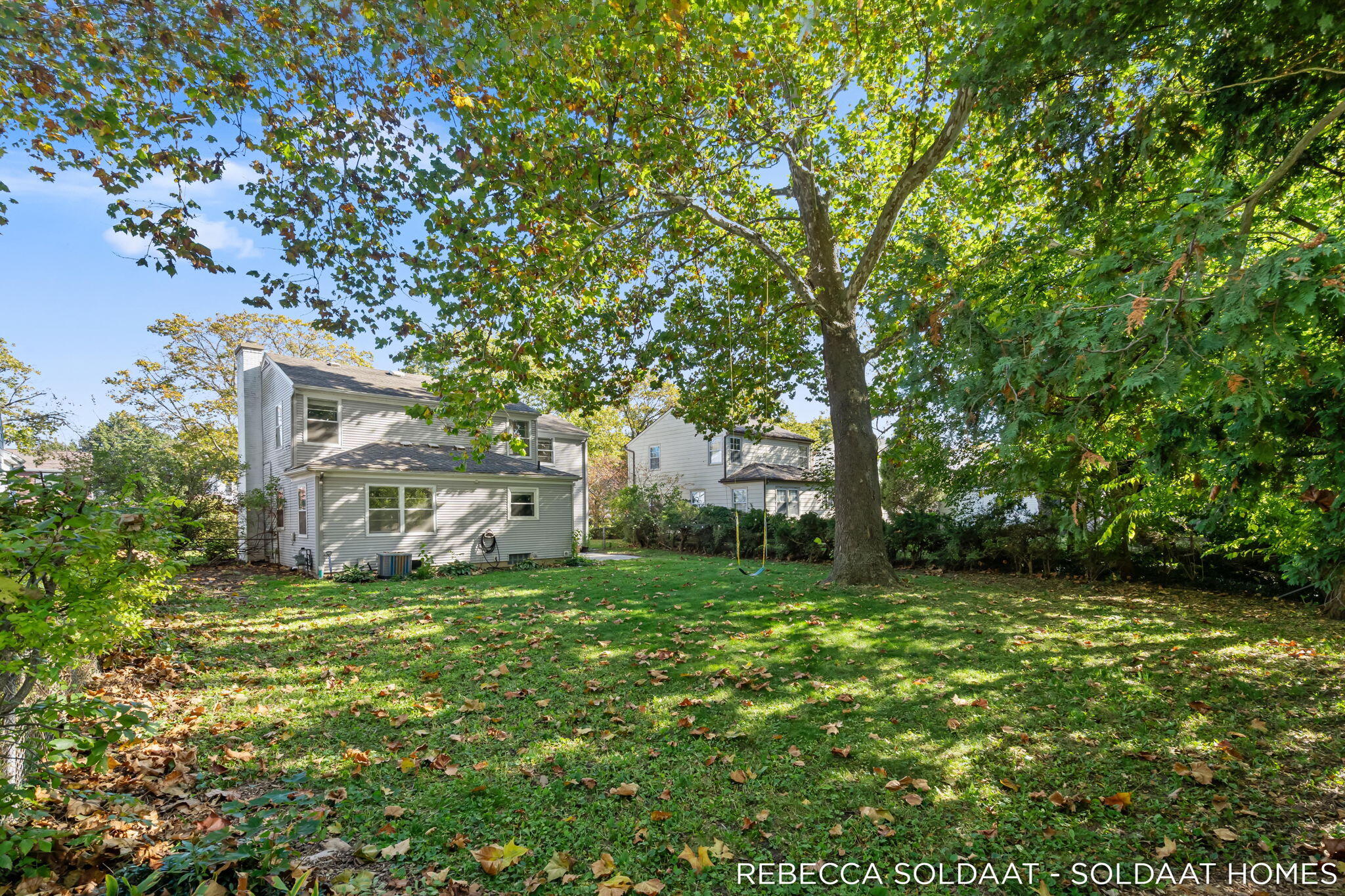1837 Chamberlain Avenue SE Grand Rapids MI 49506