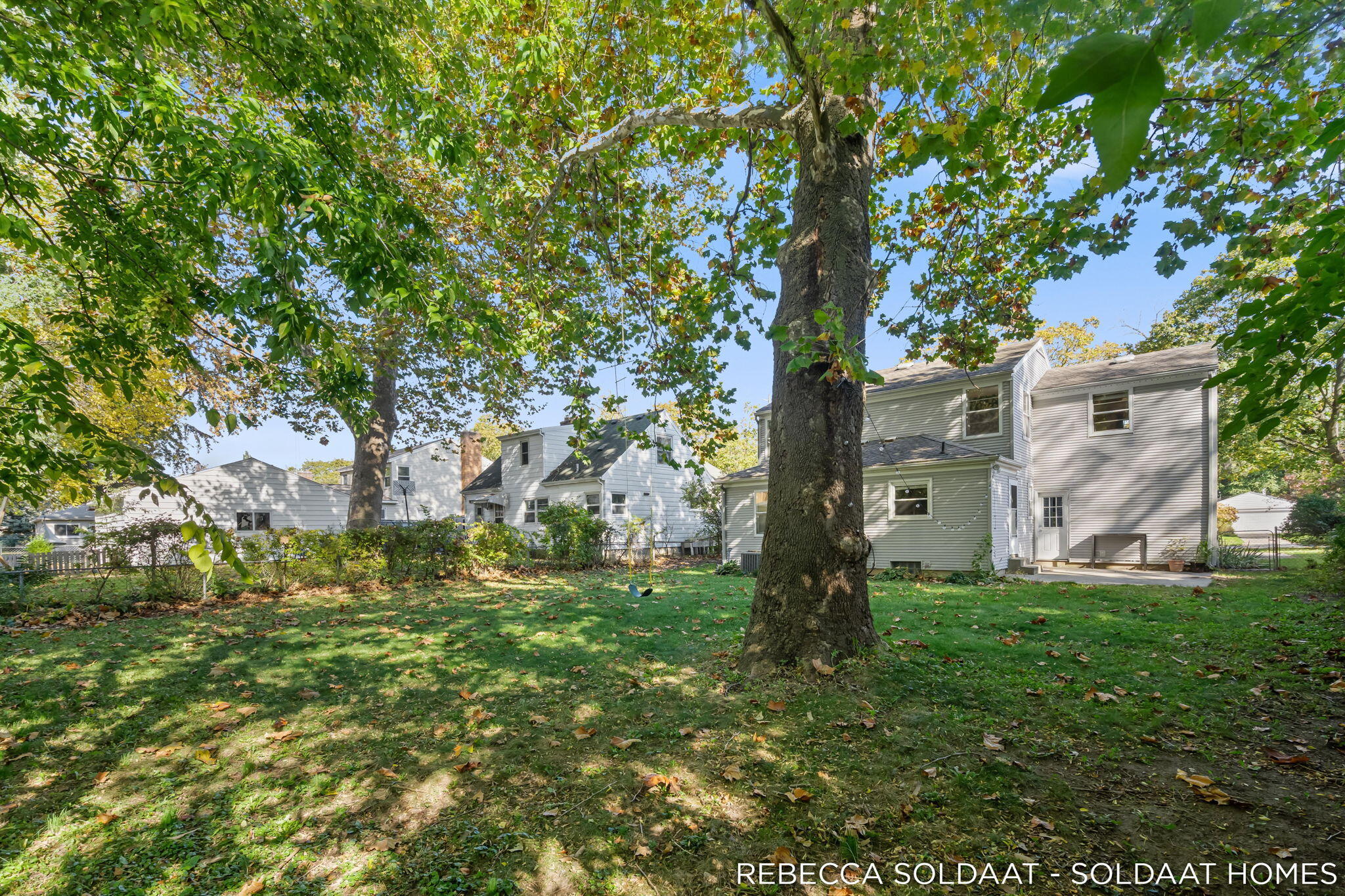 1837 Chamberlain Avenue SE Grand Rapids MI 49506