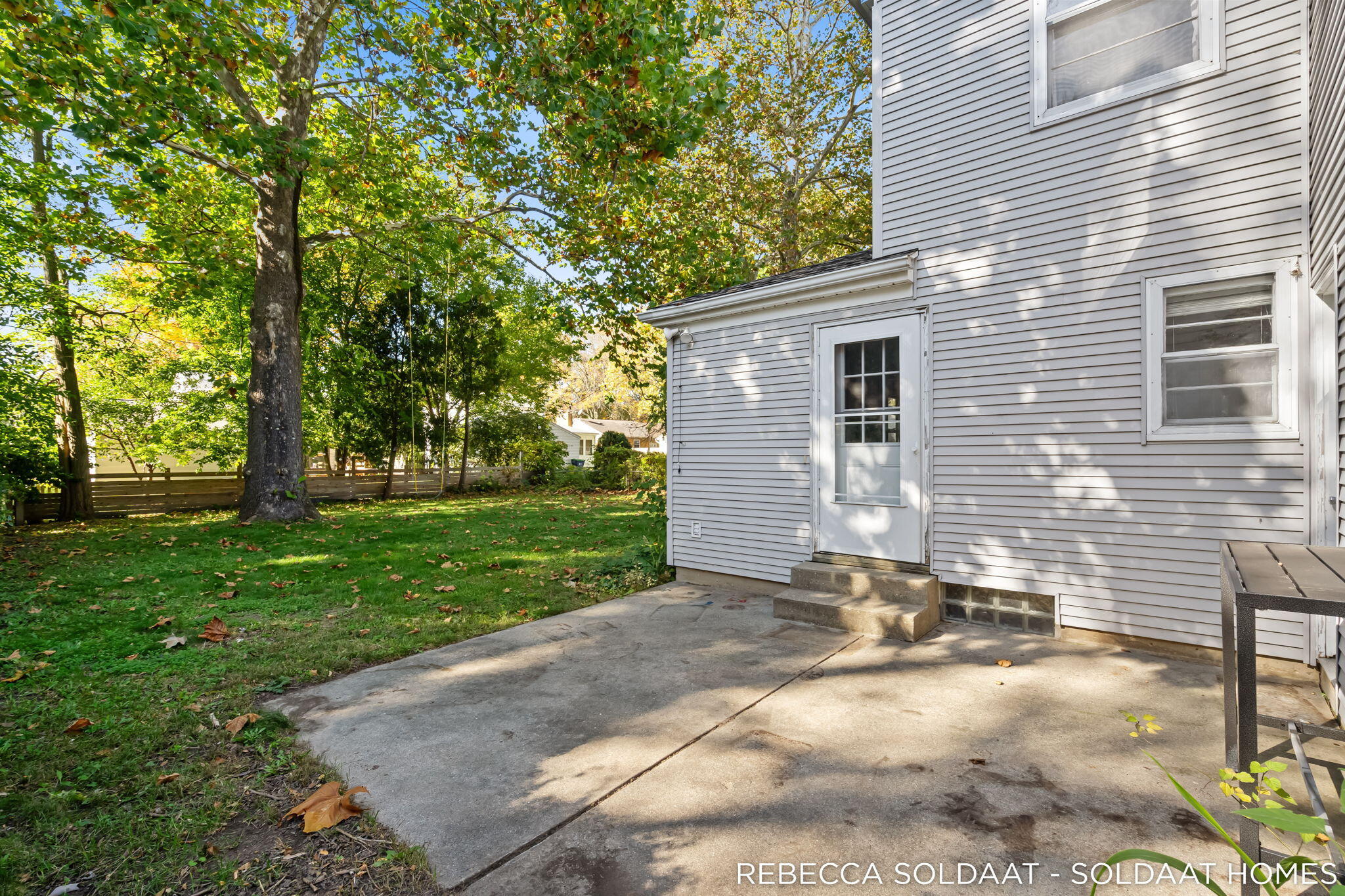 1837 Chamberlain Avenue SE Grand Rapids MI 49506