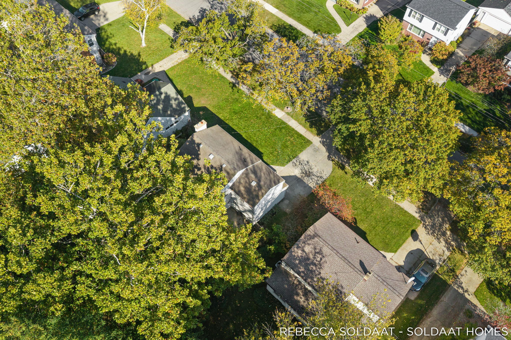 1837 Chamberlain Avenue SE Grand Rapids MI 49506