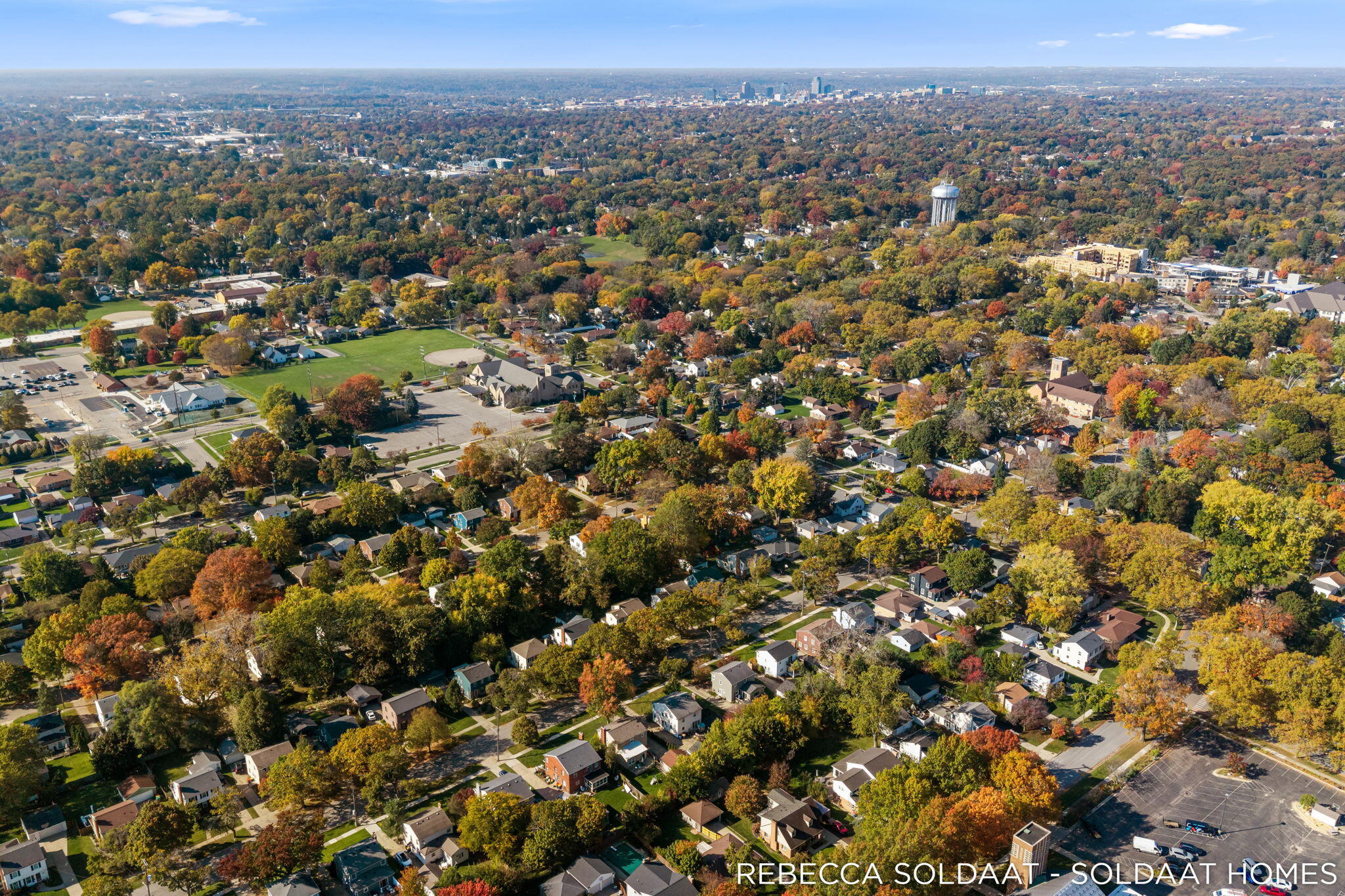 1837 Chamberlain Avenue SE Grand Rapids MI 49506